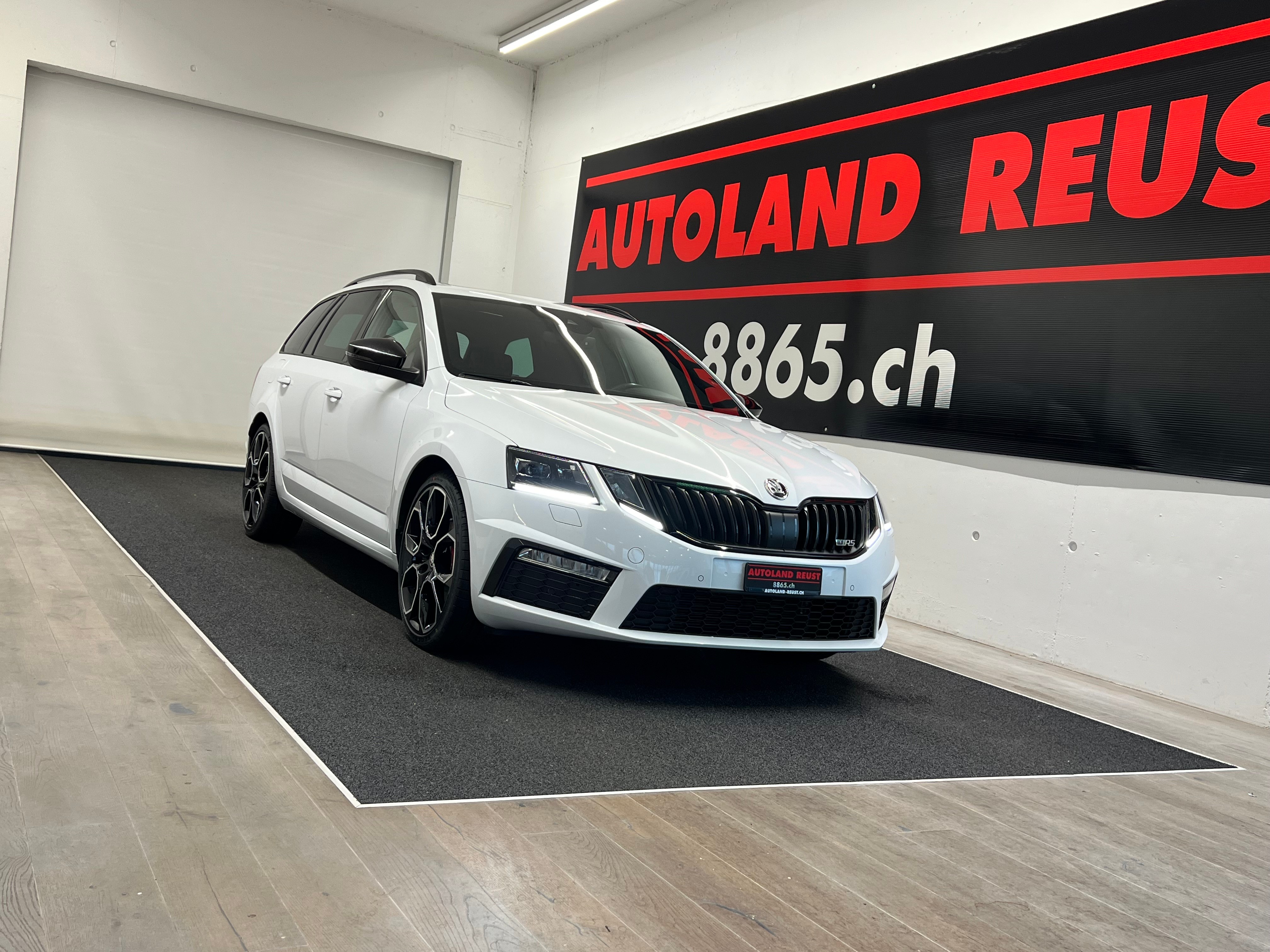 SKODA Octavia Combi 2.0 TDI RS 4x4 DSG