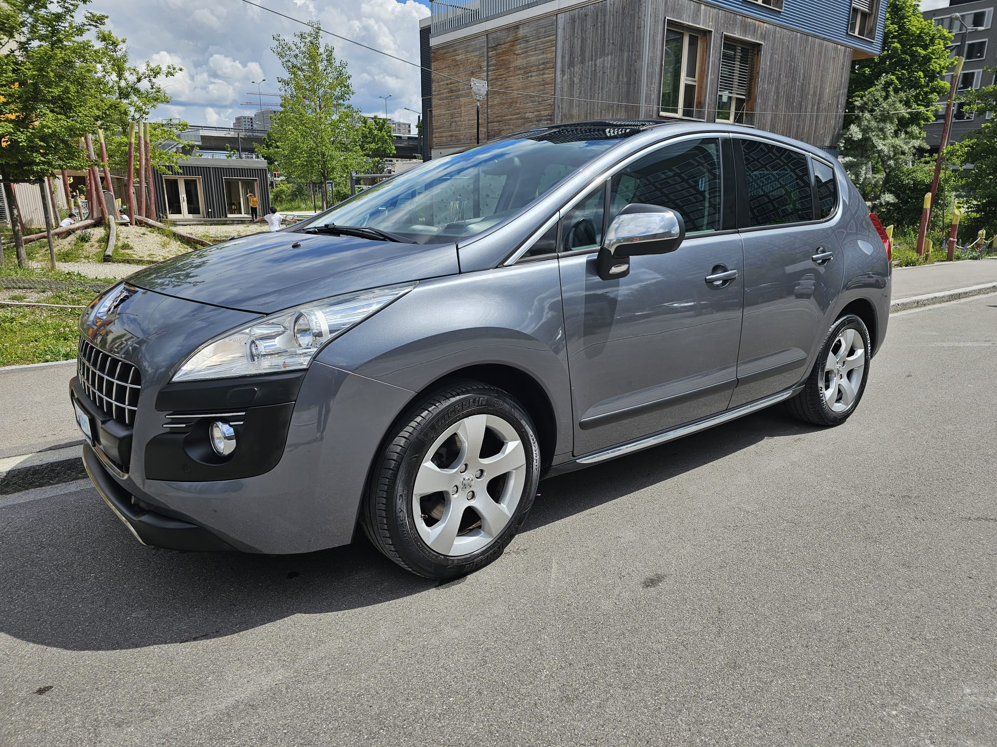 PEUGEOT 3008 1.6 16V T Sport Pack