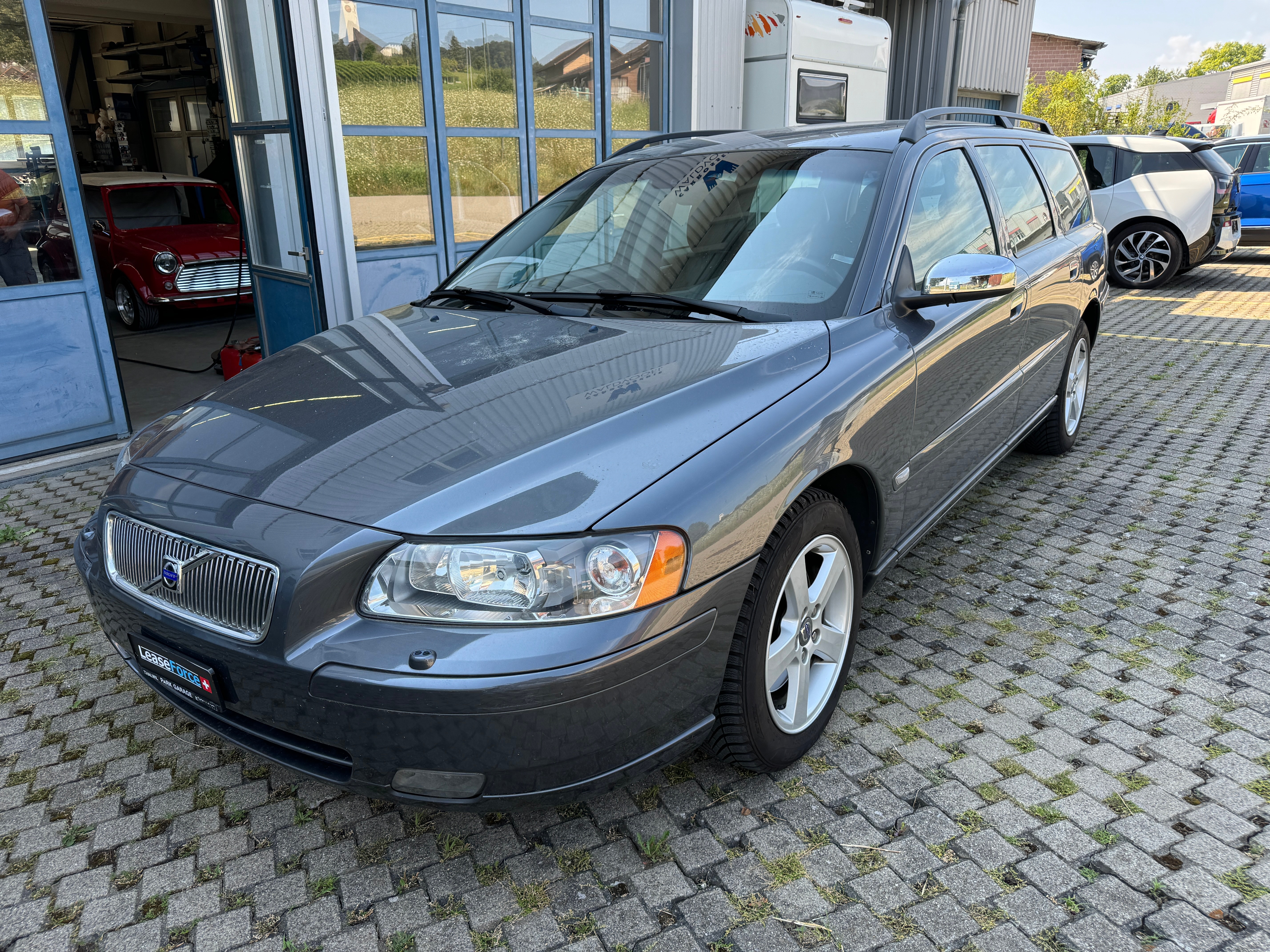 VOLVO V70 2.4 Kinetic