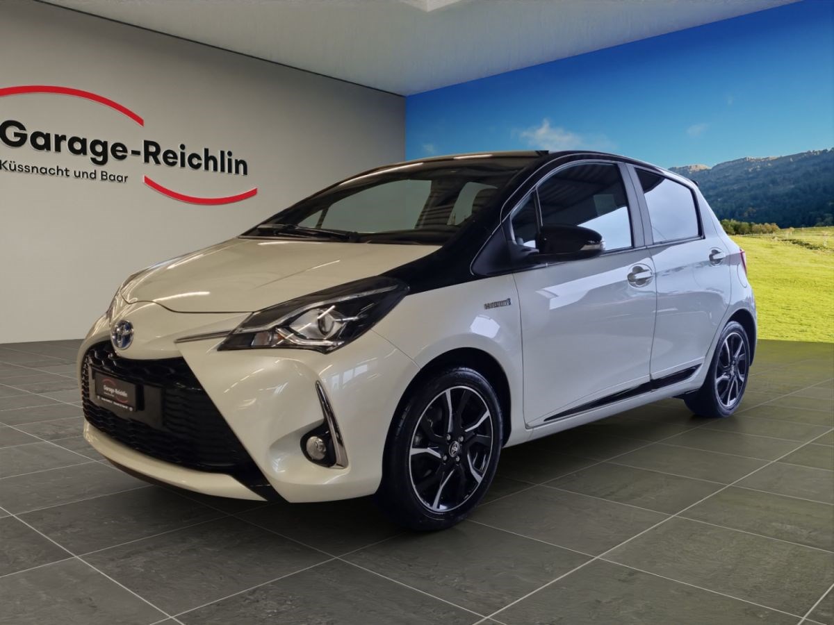 TOYOTA Yaris 1.5 VVT-i HSD Style