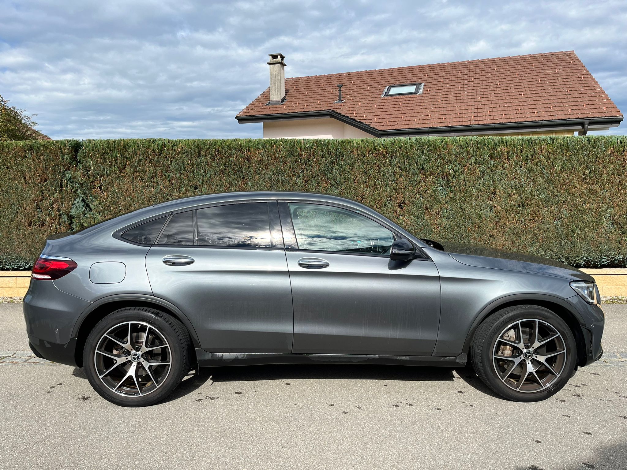 MERCEDES-BENZ GLC Coupé 300 AMG Line 4Matic 9G-Tronic