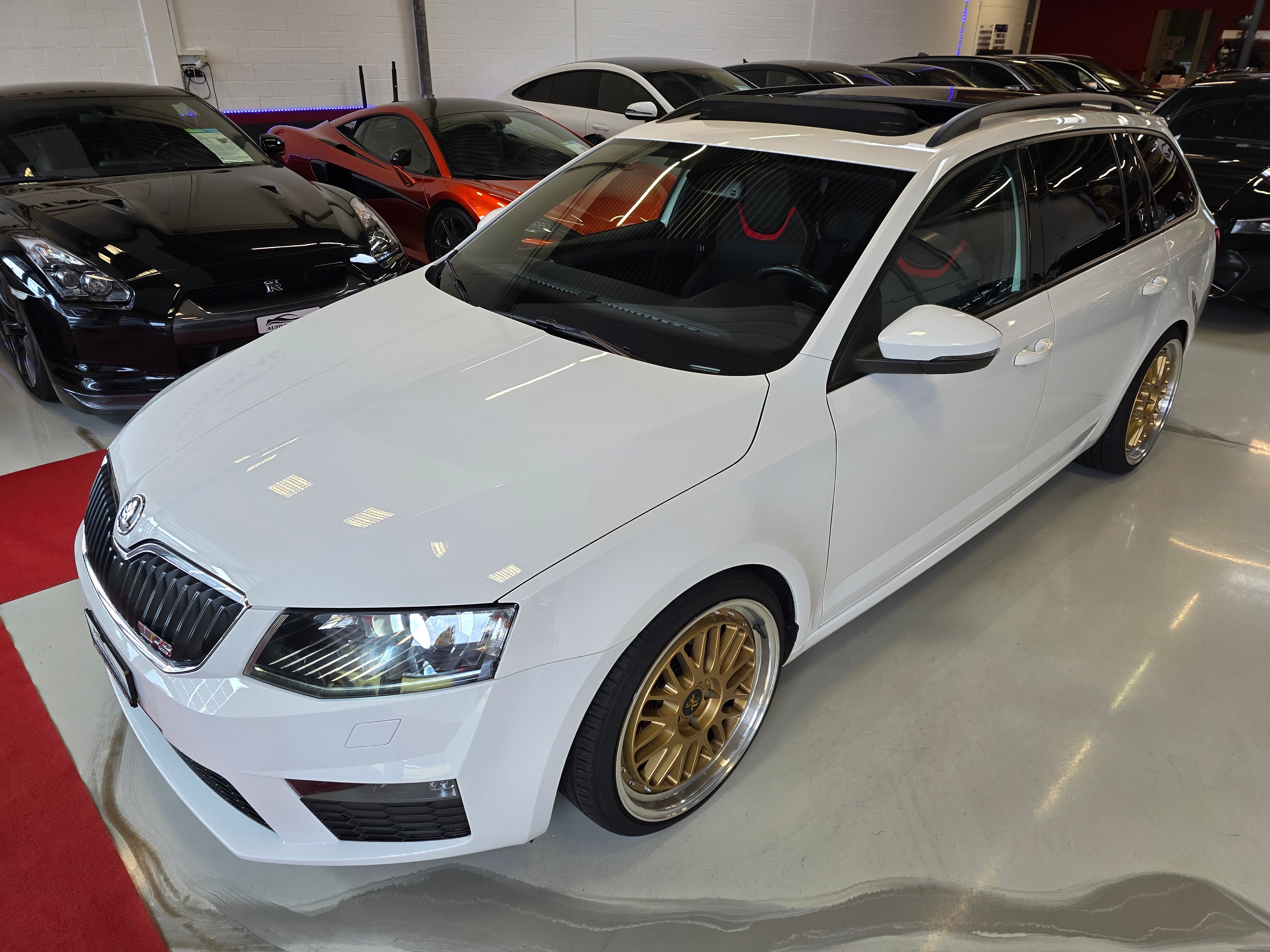 SKODA Octavia Combi 2.0 TSI RS DSG