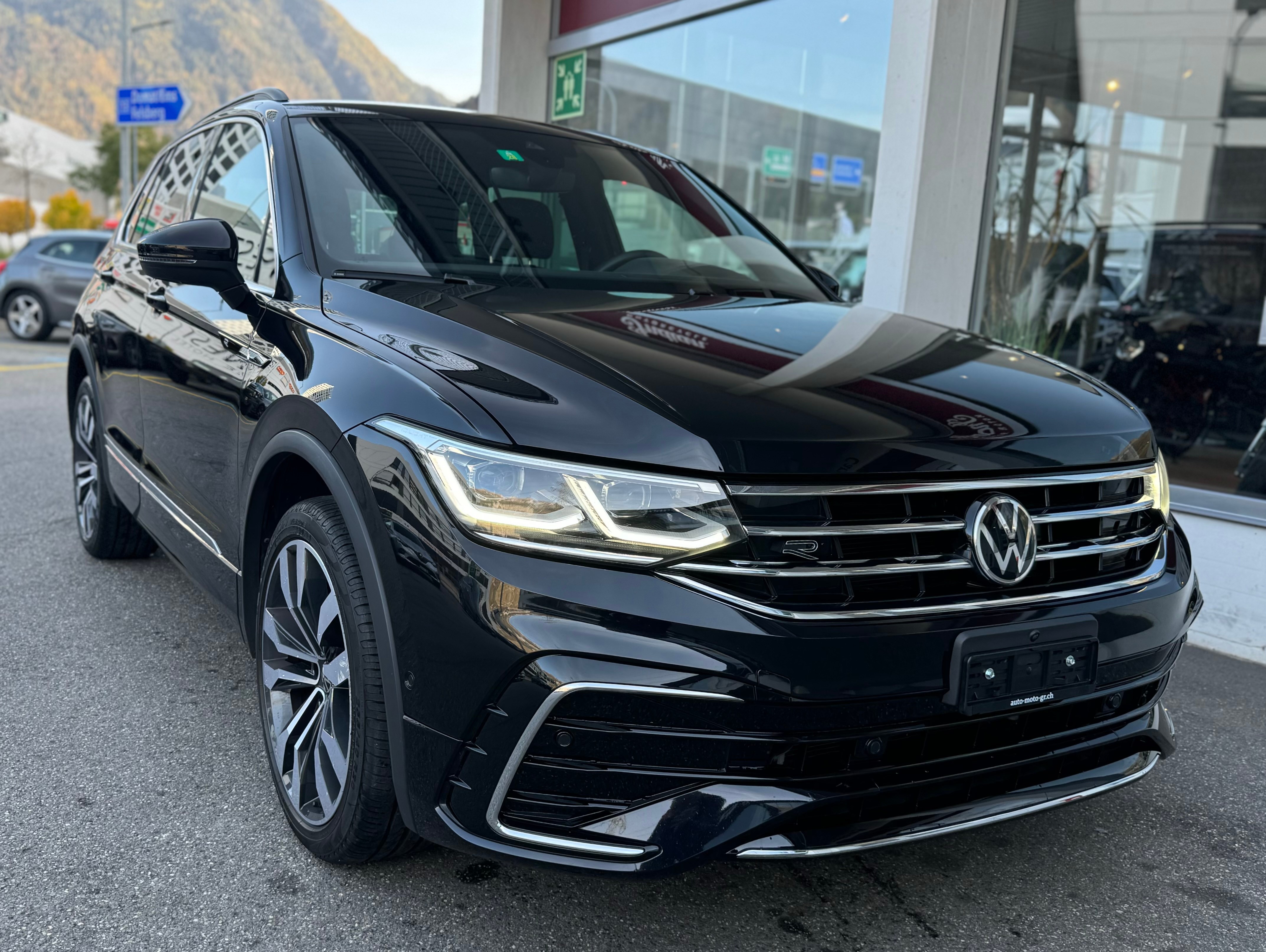 VW Tiguan 2.0TSI R-Line 4Motion DSG