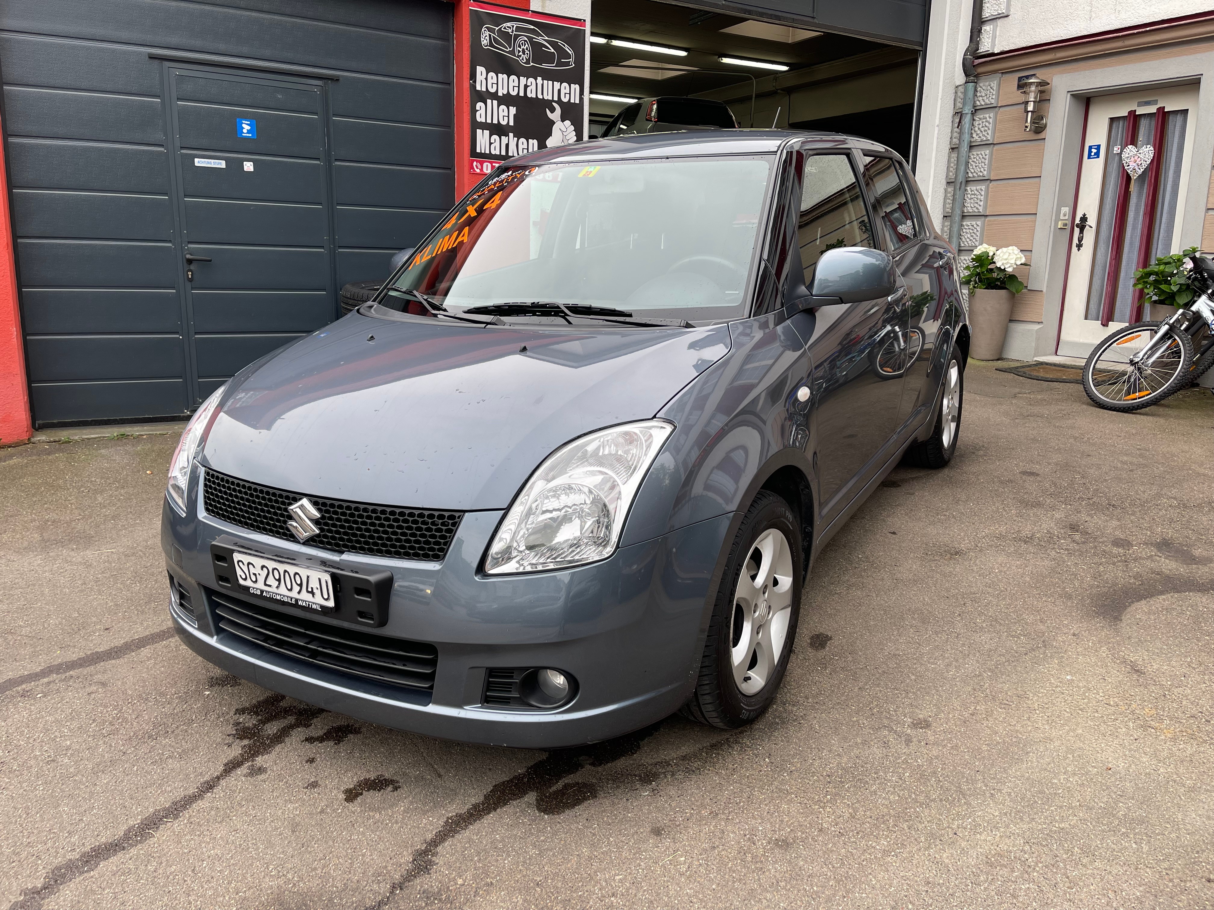 SUZUKI Swift 1.3i 16V GL 4x4