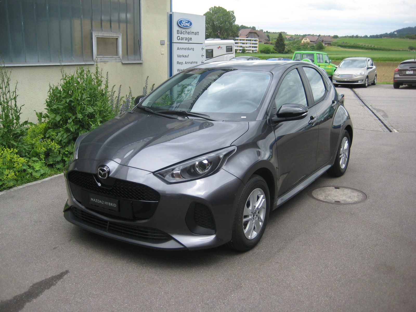 MAZDA 2 Hybrid Centre-line