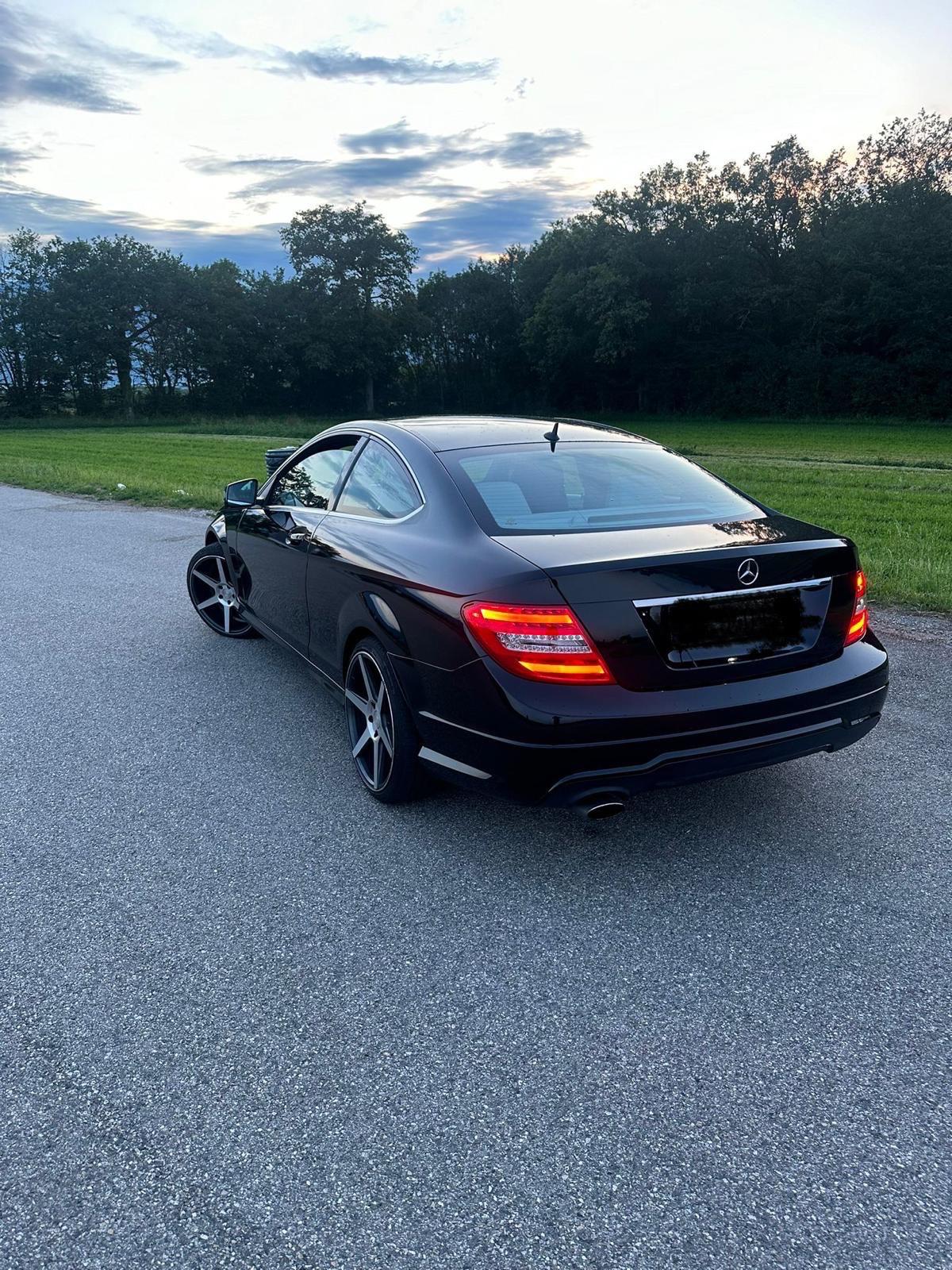 MERCEDES-BENZ C 200 Coupé 7G-Tronic