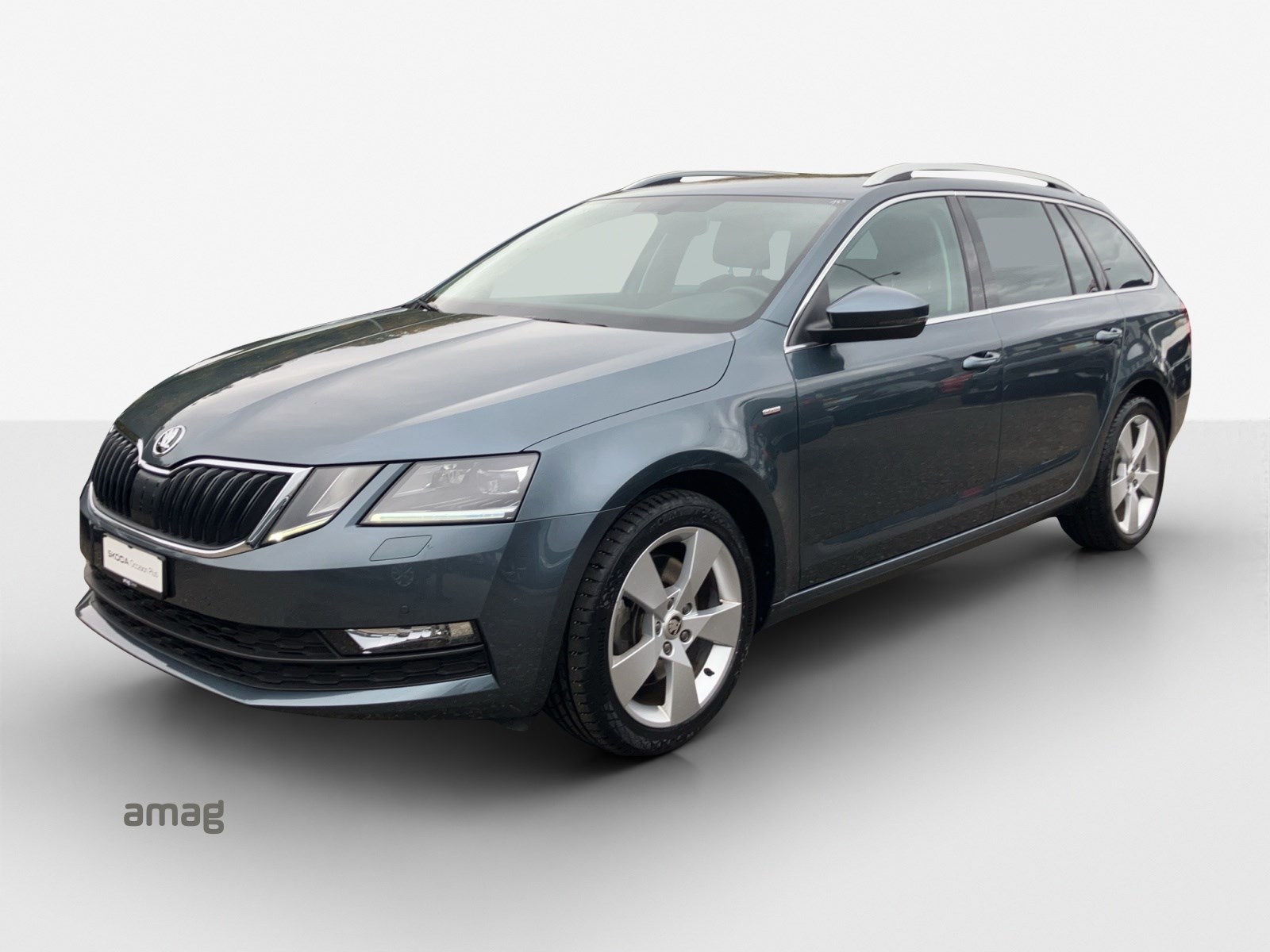 SKODA Octavia Combi 2.0 TSI Clever DSG