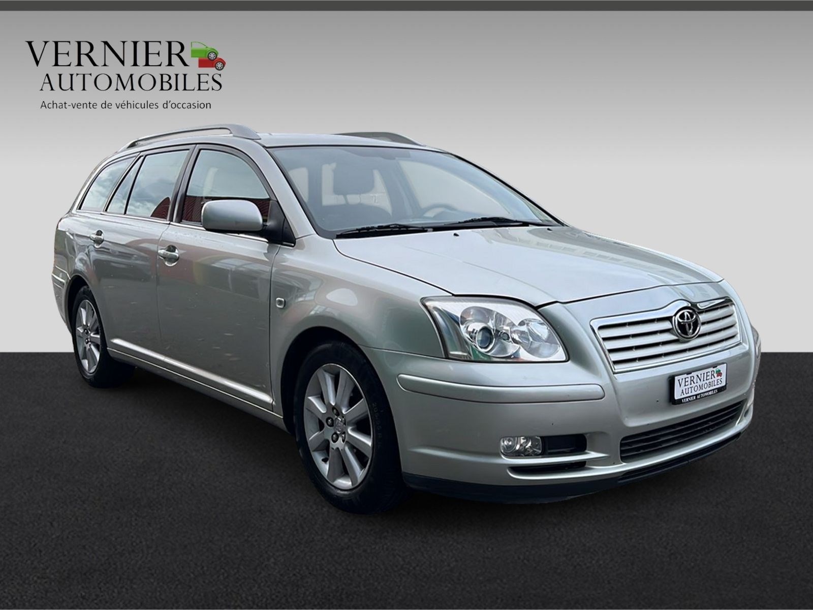 TOYOTA Avensis 2.4 D4 VVT-i Linea Sol Sportswagon T-Step5