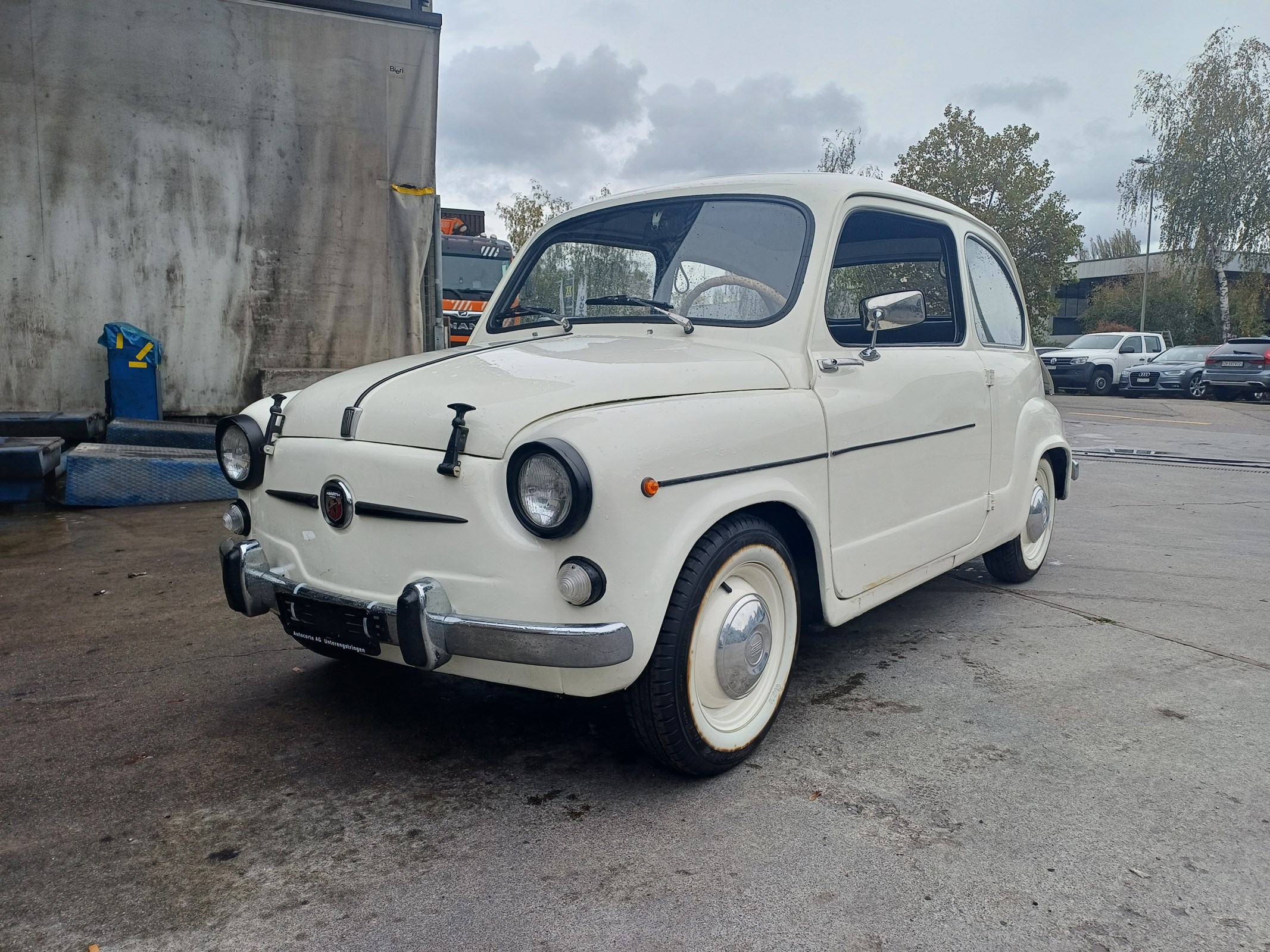 FIAT 600 Seltene 1.Serie 633ccm mit Selbstmördertüren