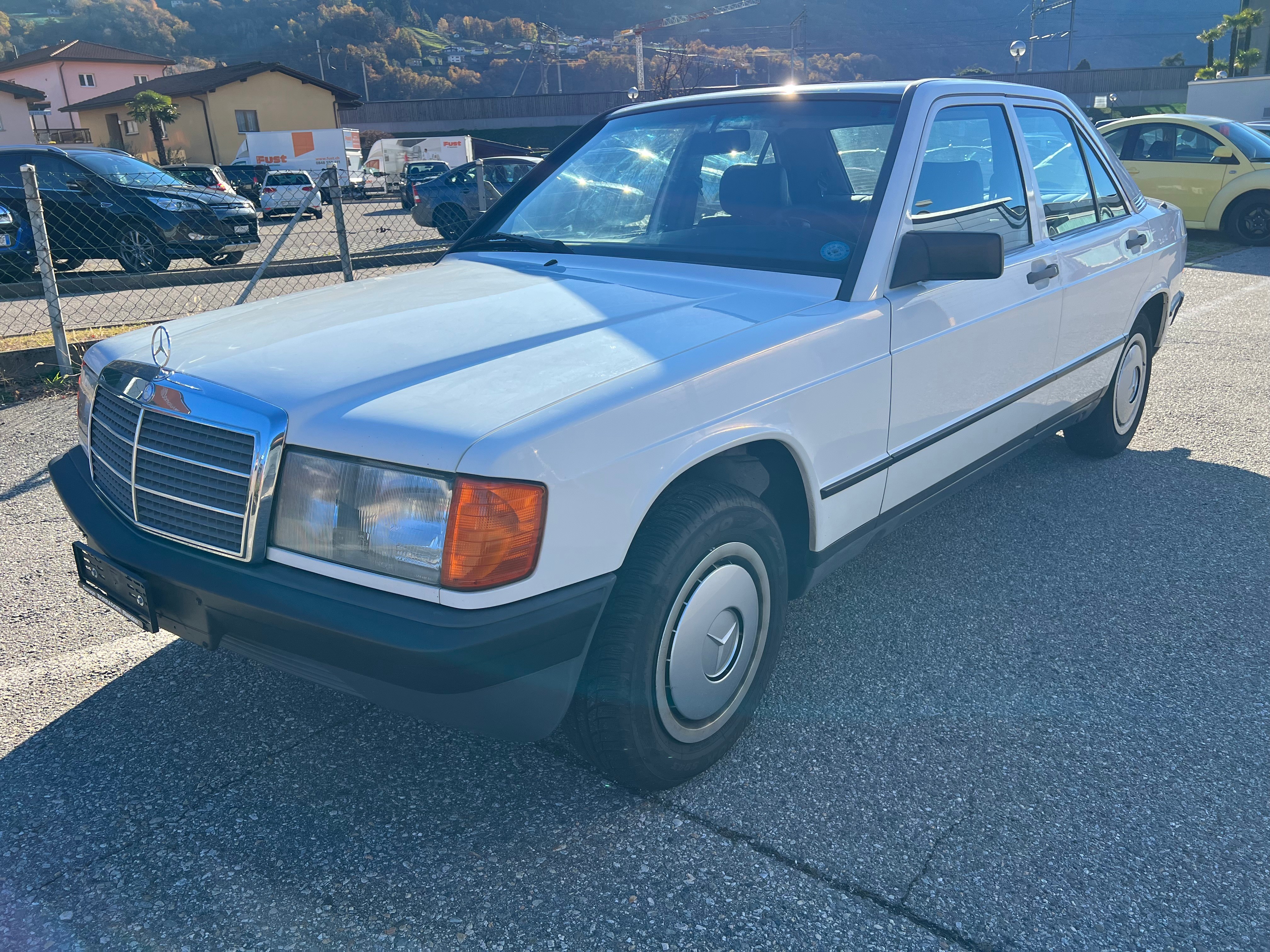 MERCEDES-BENZ 190 E 2.0