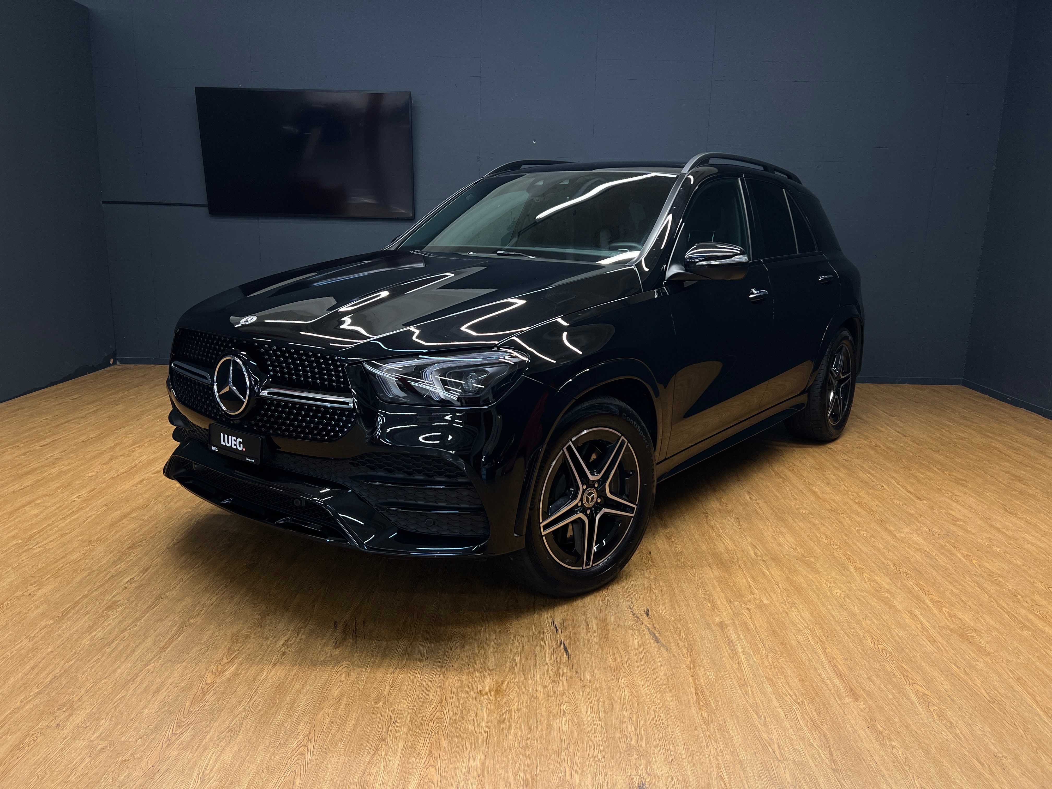 MERCEDES-BENZ GLE 450 4M - AMG - 360 Grad Kamera