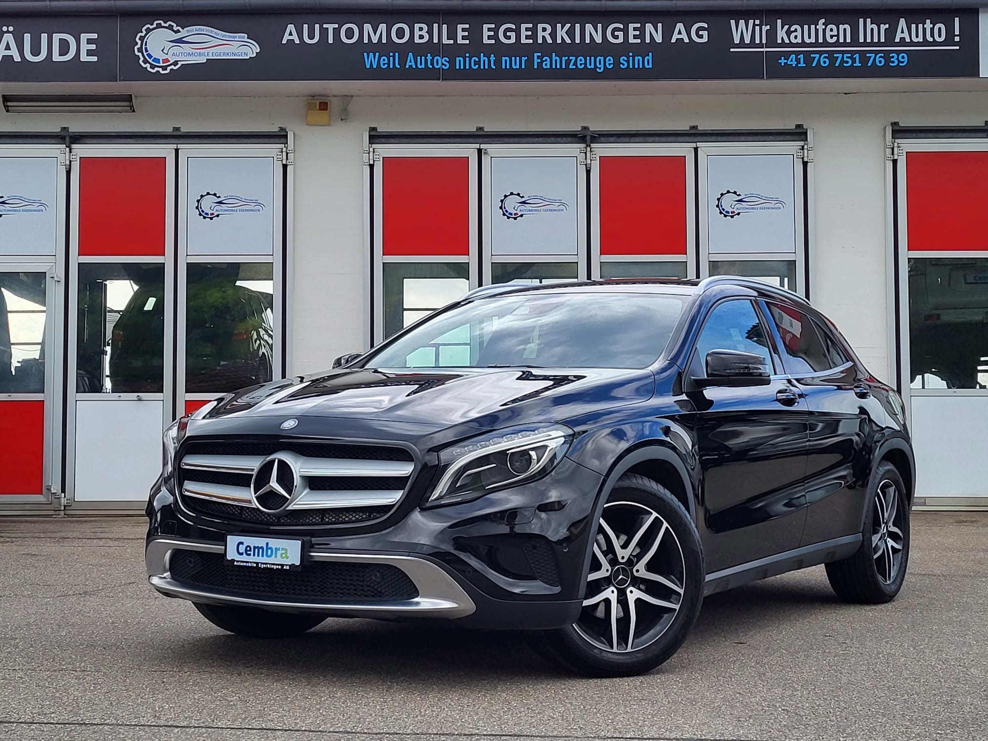 MERCEDES-BENZ GLA 200 Urban 7G-DCT