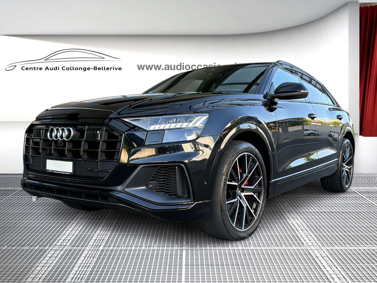 AUDI Q8 55 TFSI quattro tiptronic