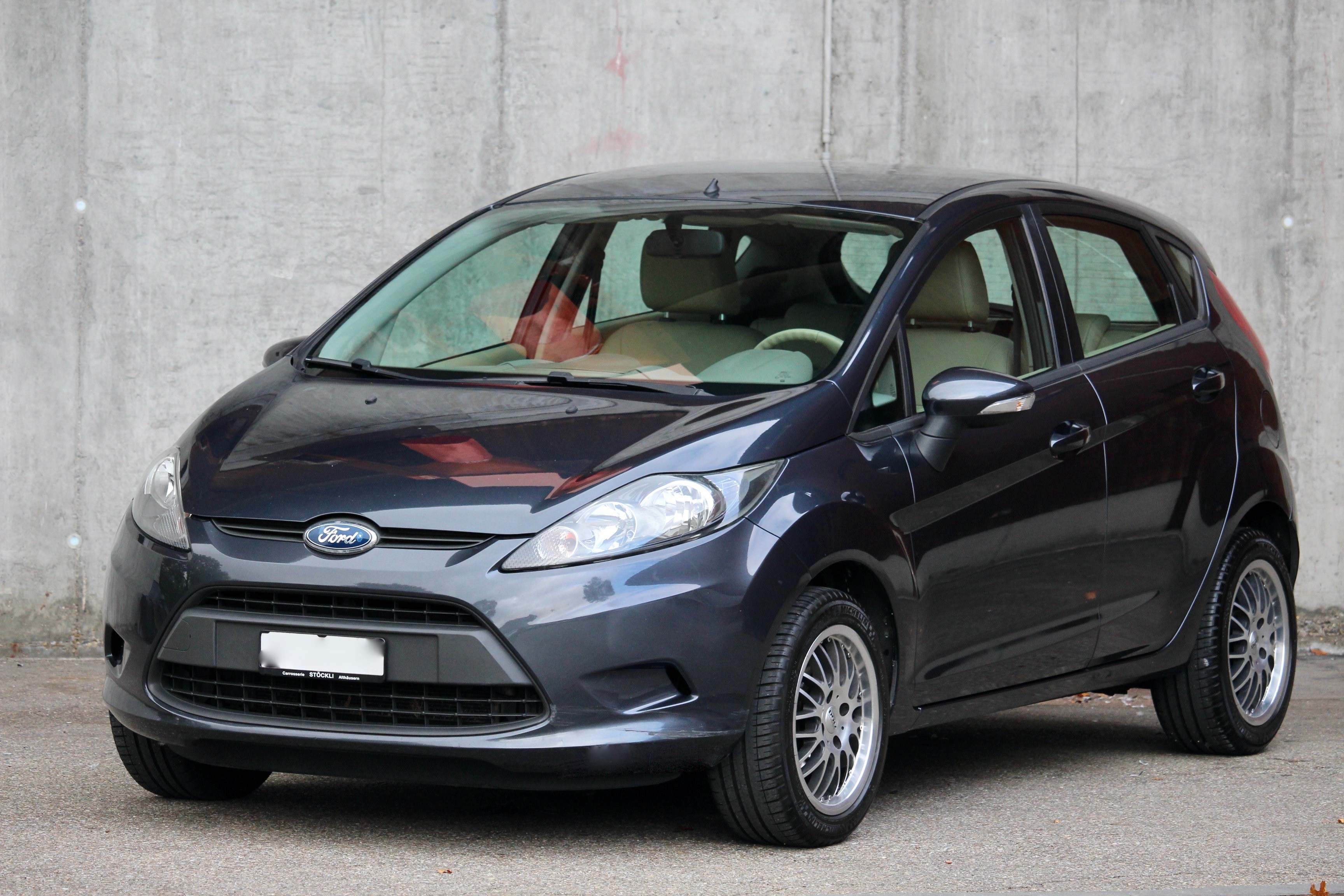 FORD Fiesta 1.25 16V Titanium Ledersitze mit Sitzheizung *5-Türer