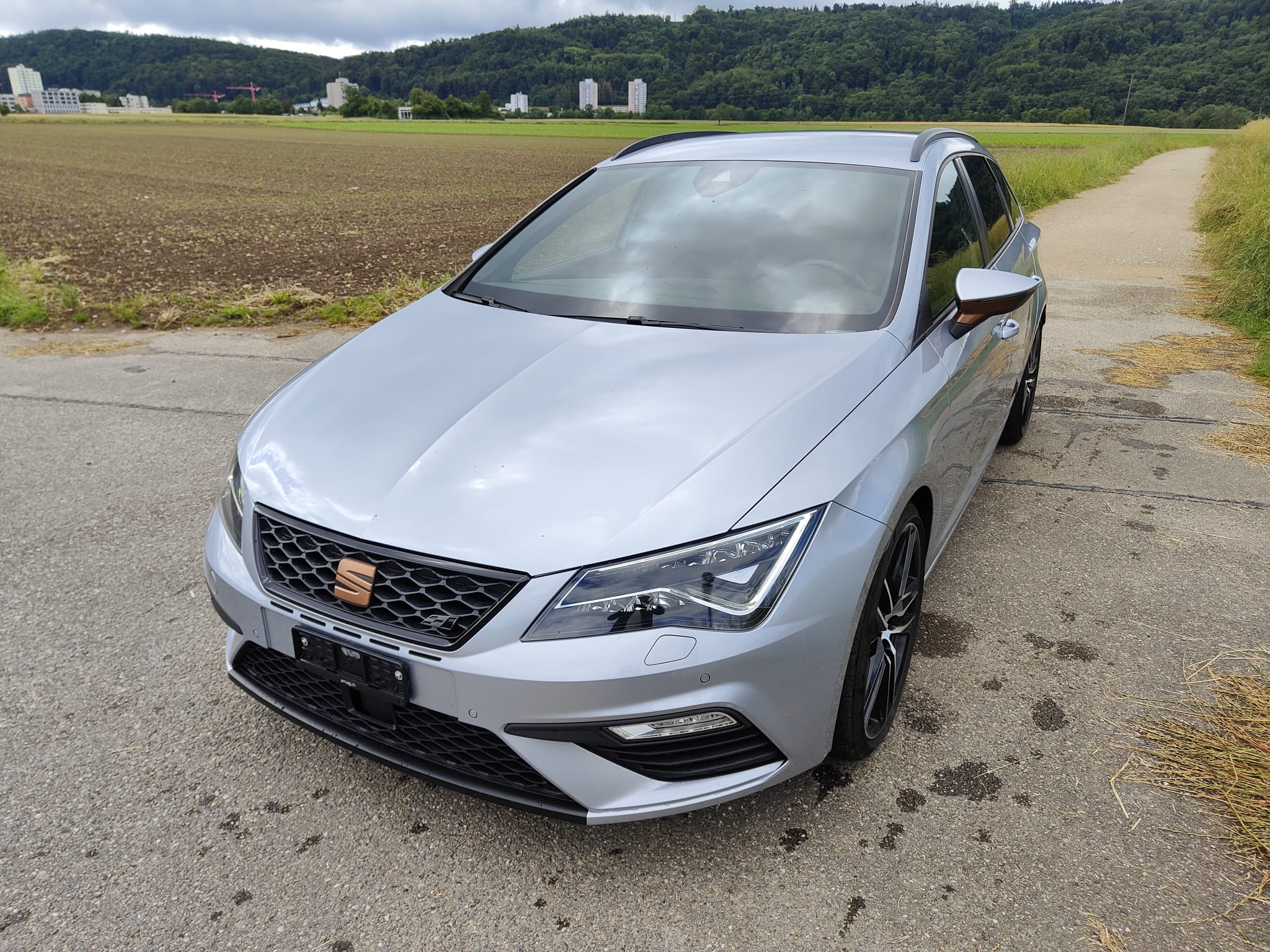 SEAT Leon ST 2.0 TSI Cupra 300 4 Drive DSG