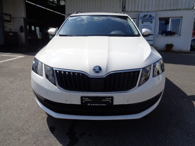 SKODA Octavia Combi 2.0 TDI Ambition 4x4