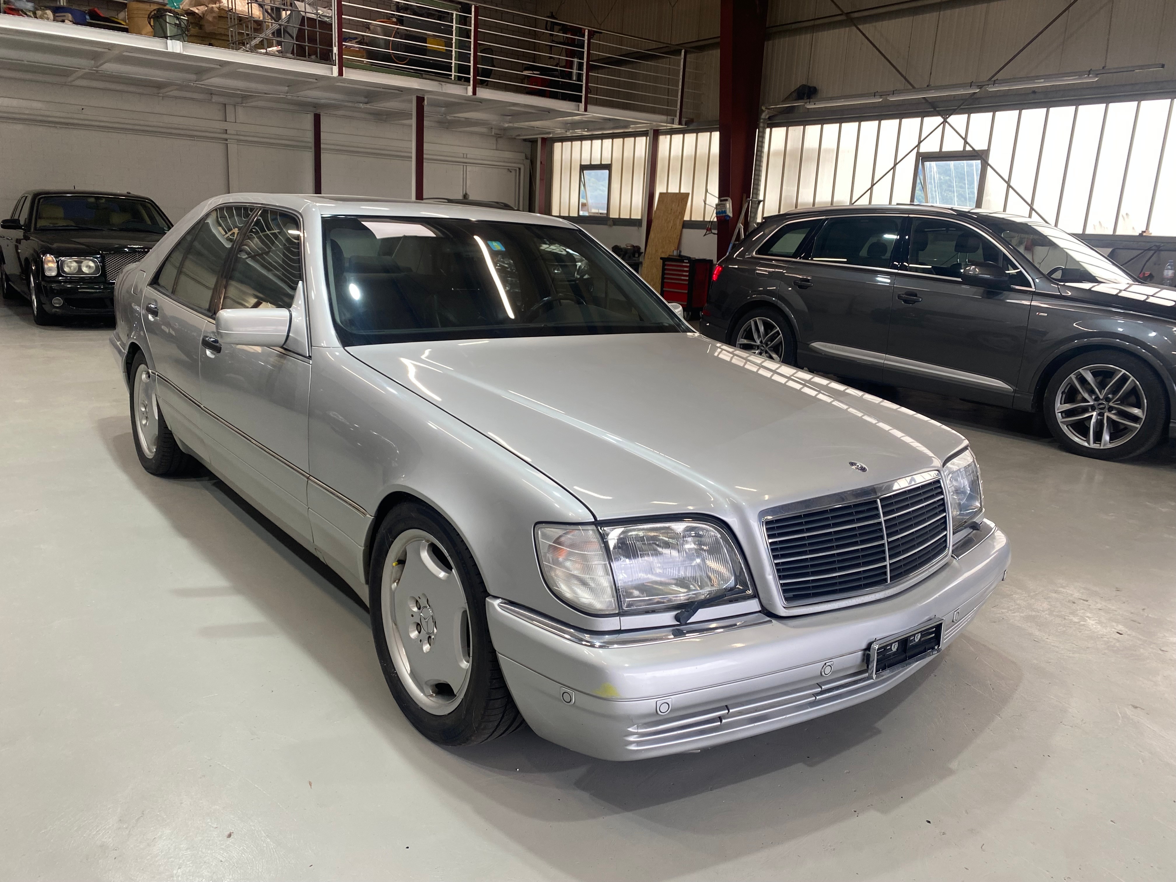 MERCEDES-BENZ S 320 Automatic