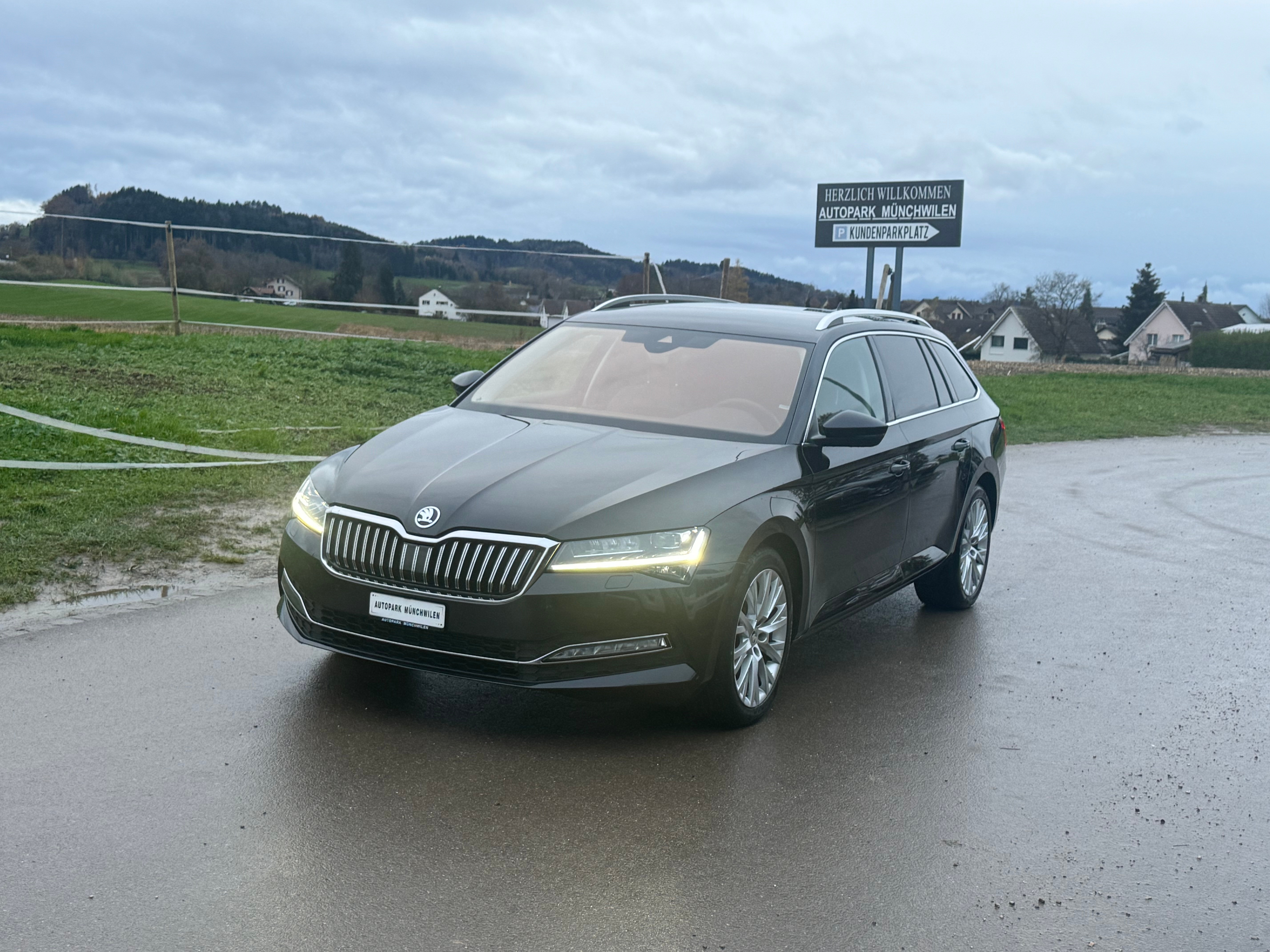 SKODA Superb Combi 2.0 TDi Style DSG