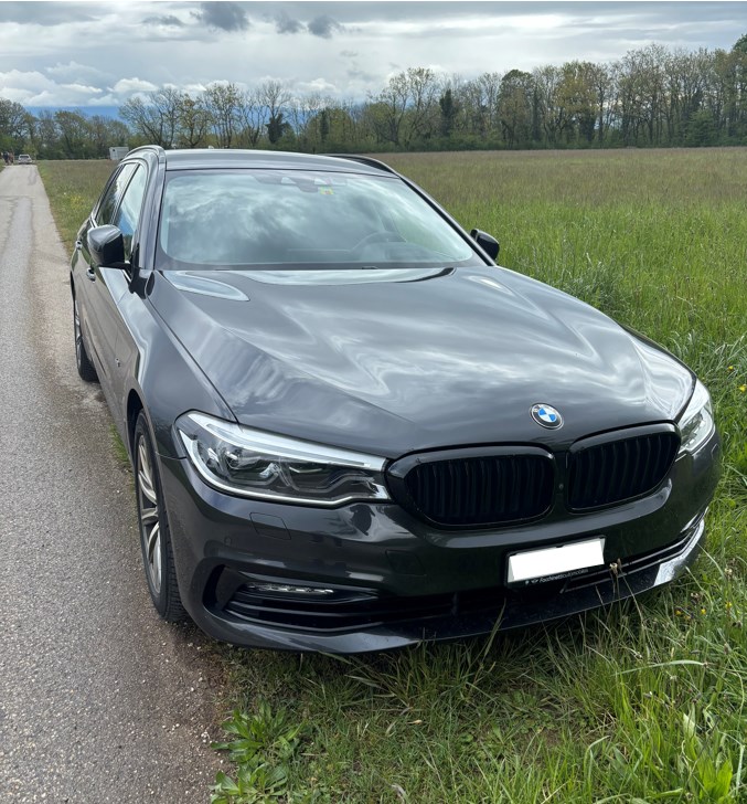 BMW 530d xDrive Touring Sport Line Steptronic