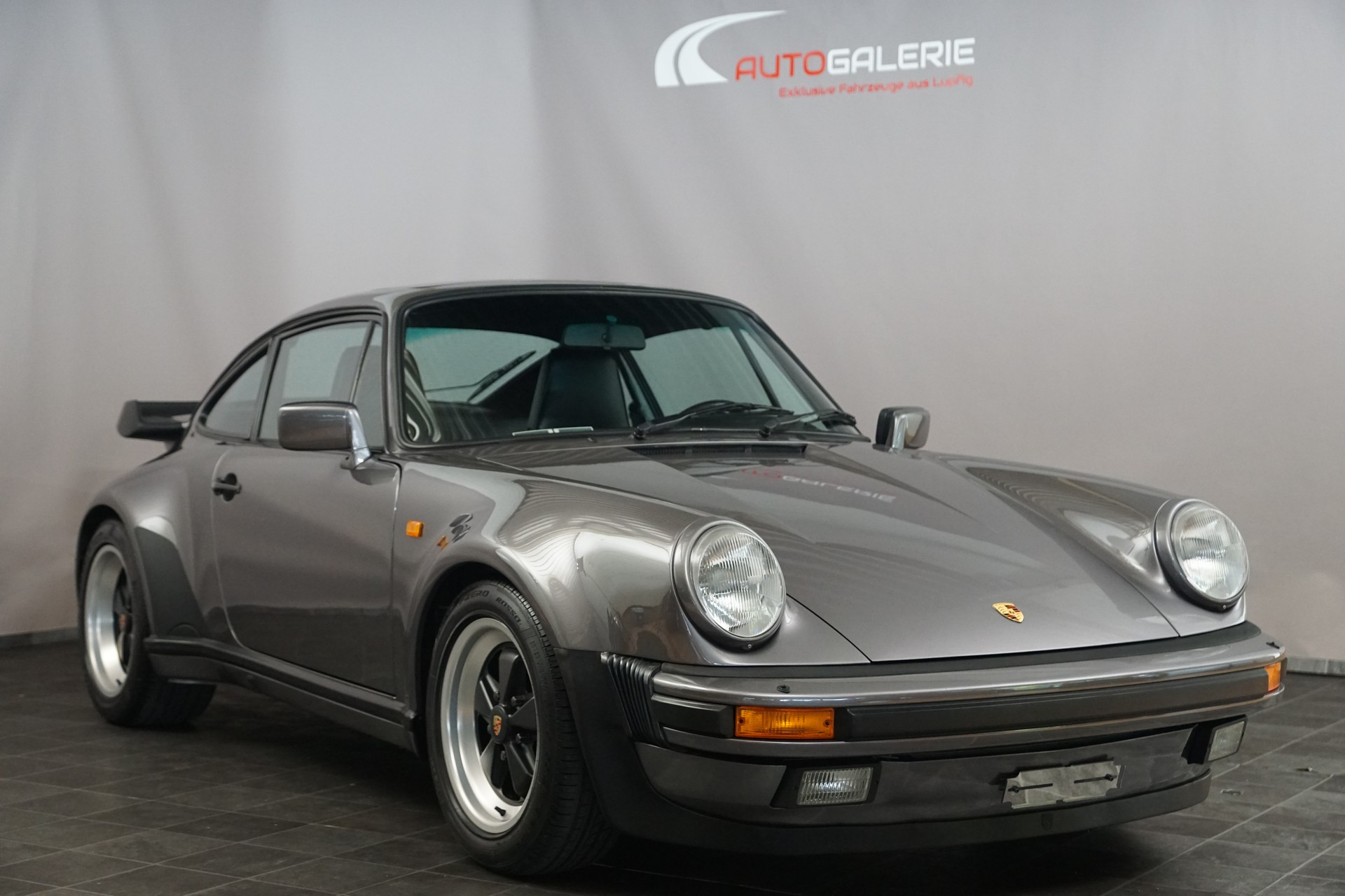 PORSCHE 911 Turbo