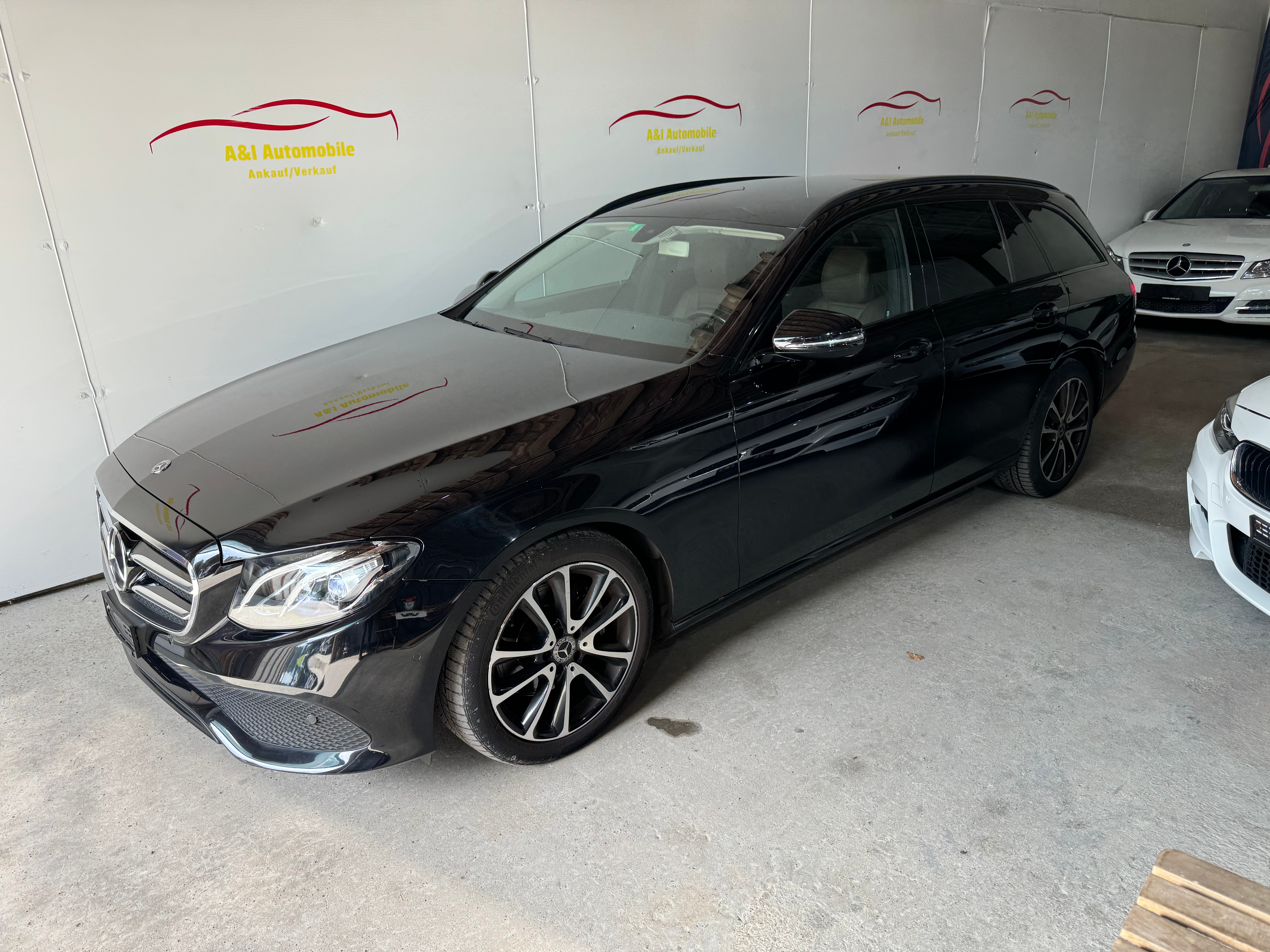 MERCEDES-BENZ E 220 d Avantgarde 4Matic 9G-Tronic