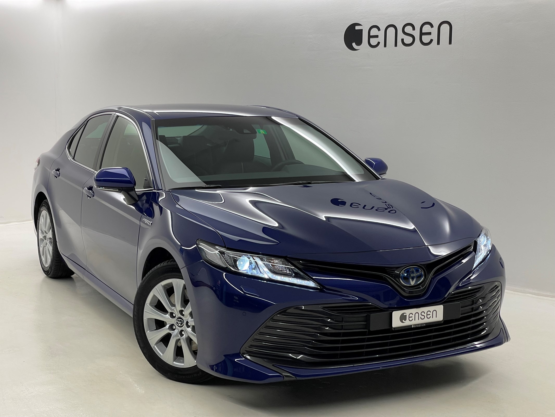 TOYOTA Camry Hybrid 2.5 Business