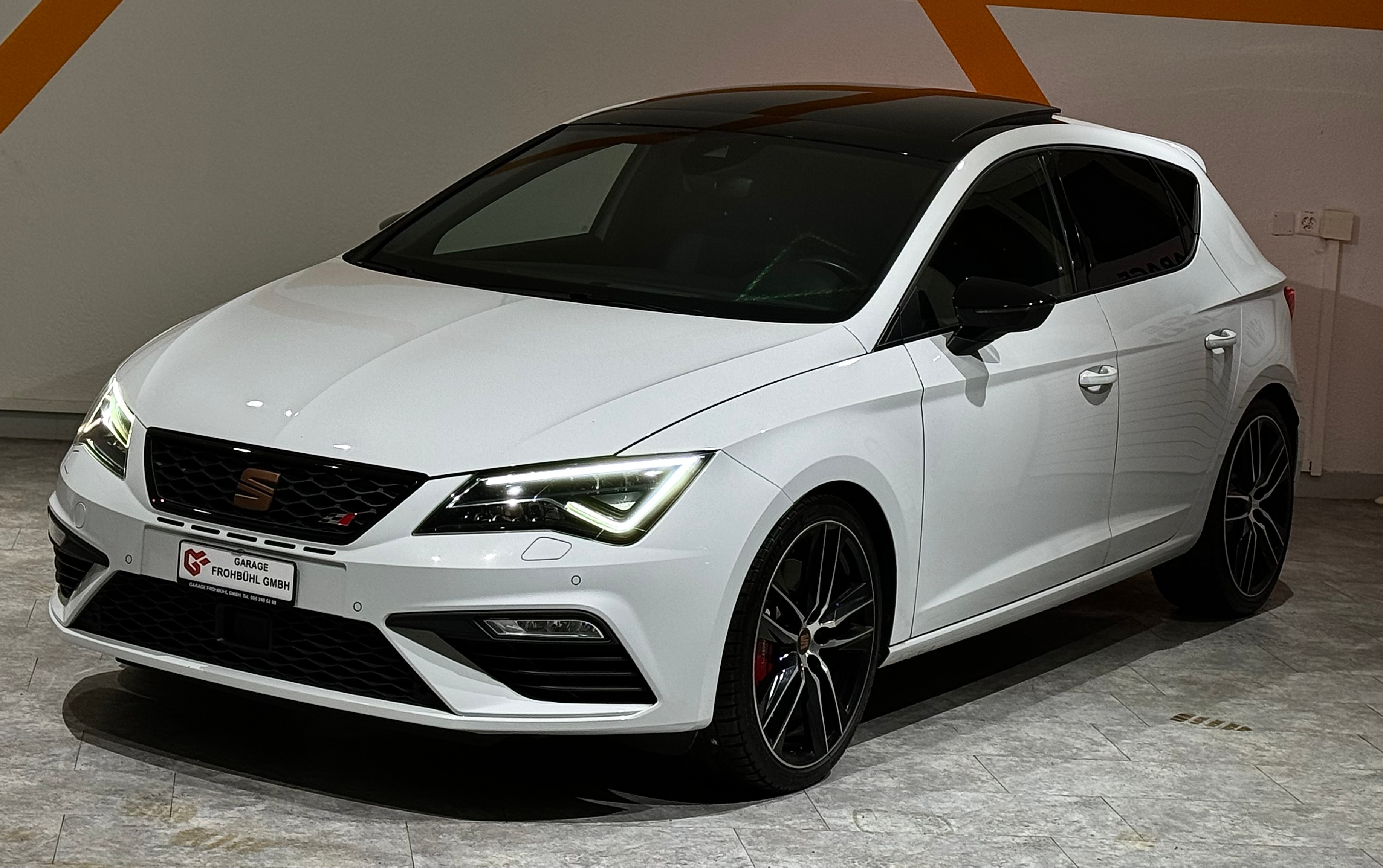 SEAT Leon 2.0 TSI Cupra 300 DSG