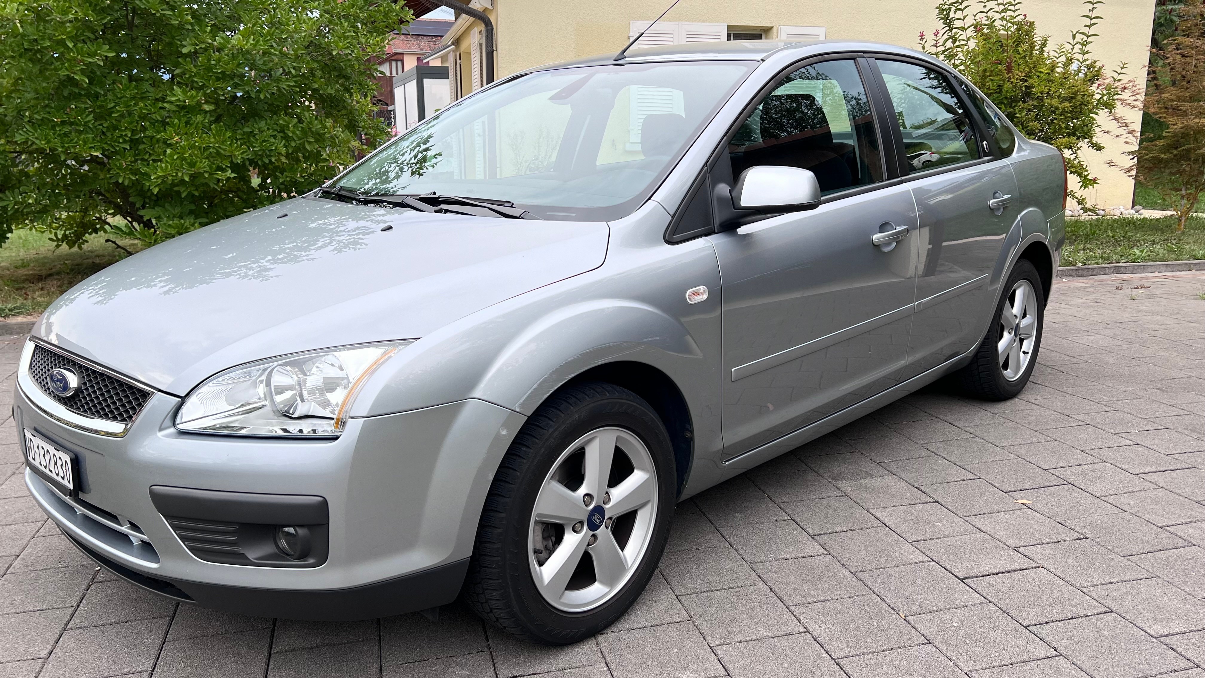 FORD Focus 2.0i Ghia