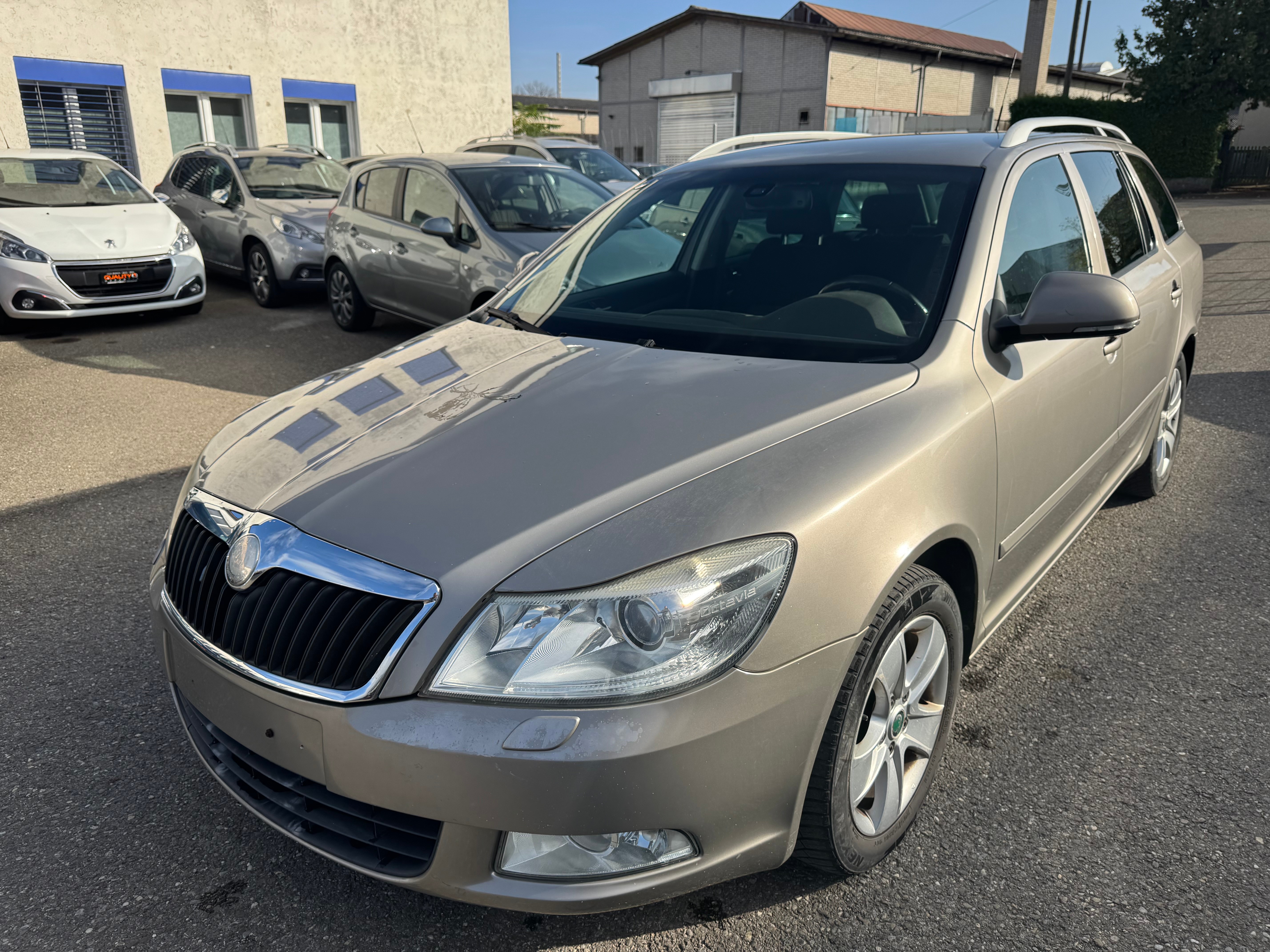 SKODA Octavia Combi 1.8 TSI Elegance DSG