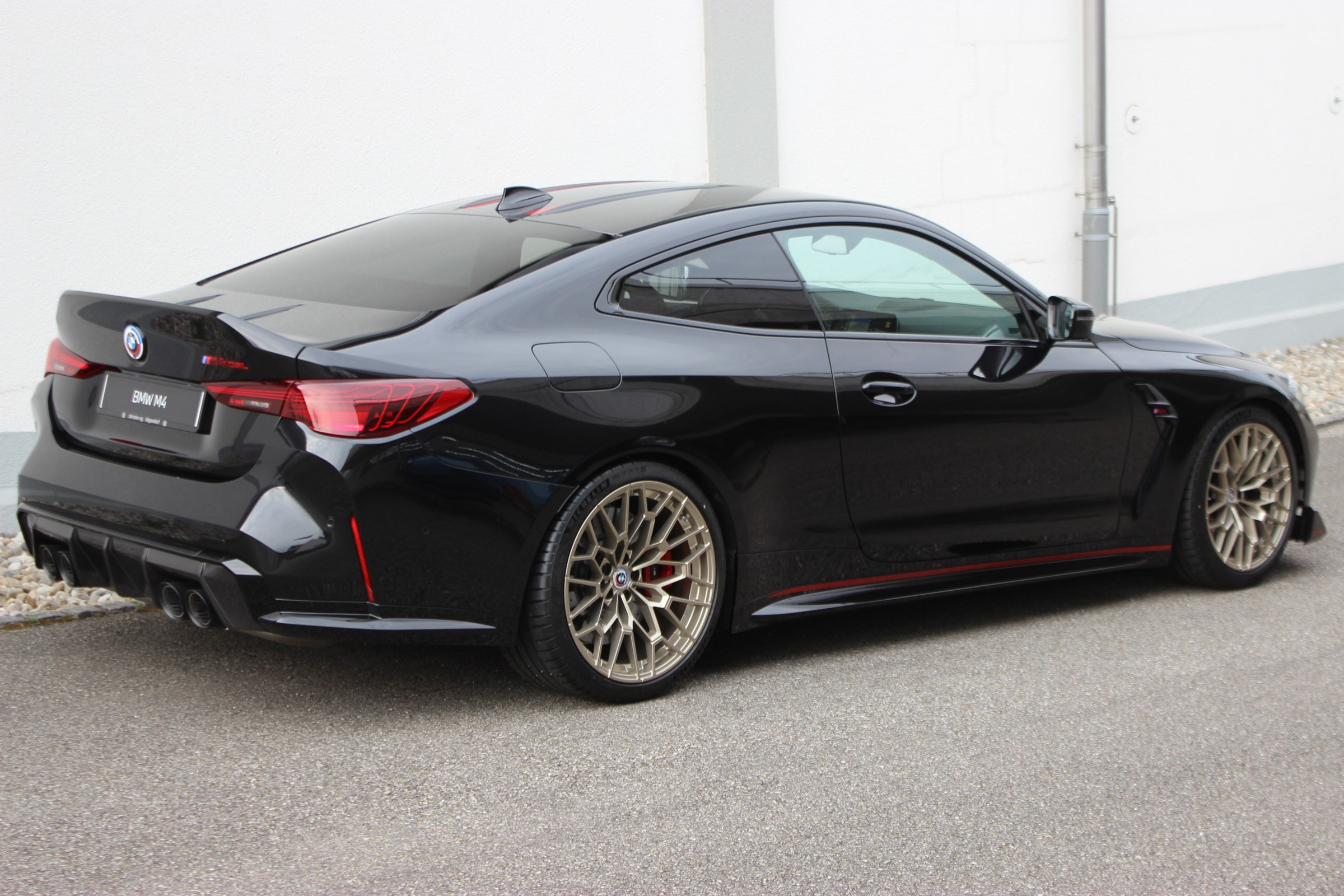 BMW M4 CSL Coupé