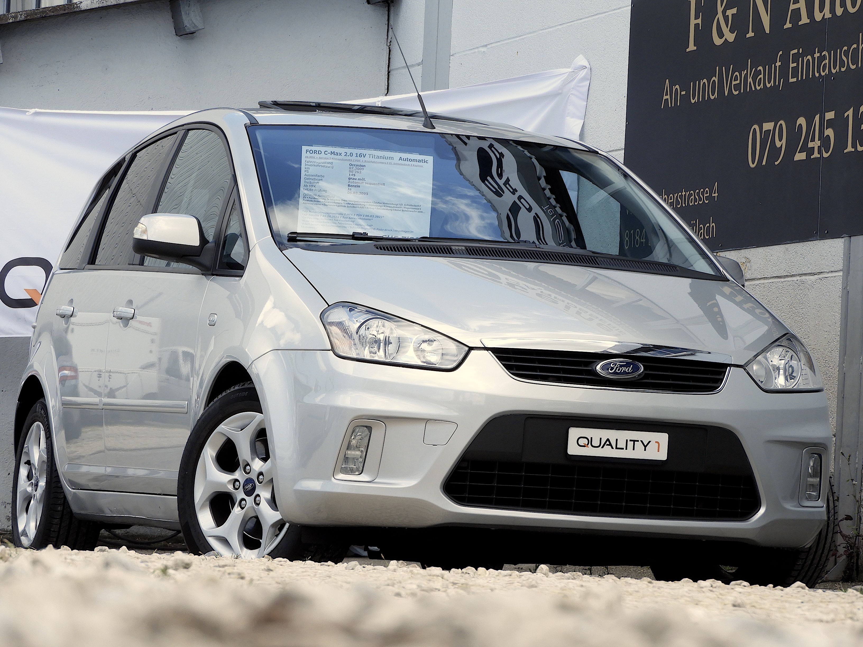 FORD C-Max 2.0 16V Titanium Automatic I Navi I Leder I Sitzheizung I RF Kamera I Schiebedach I Top Servicehistorie