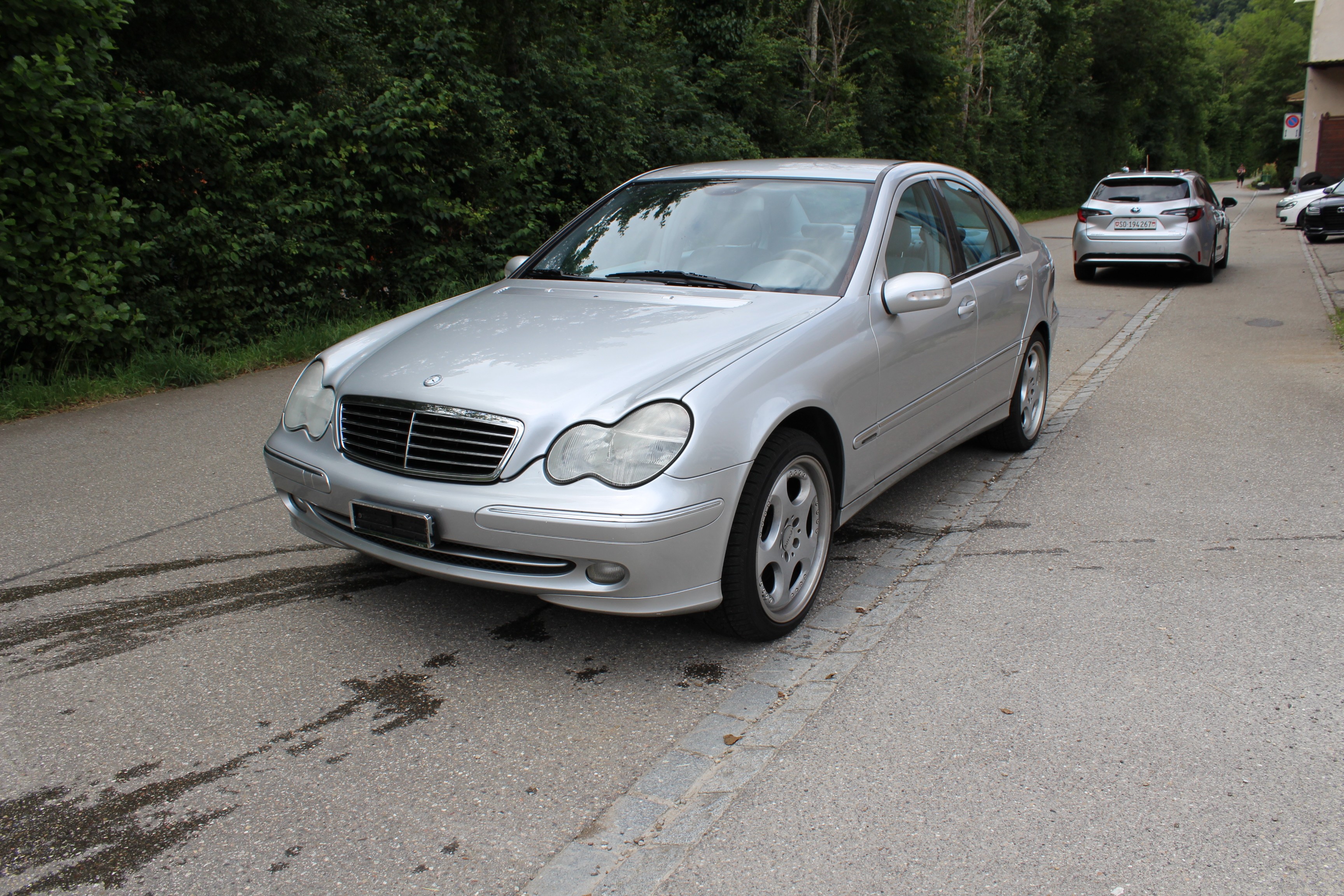 MERCEDES-BENZ C 240 Avantgarde