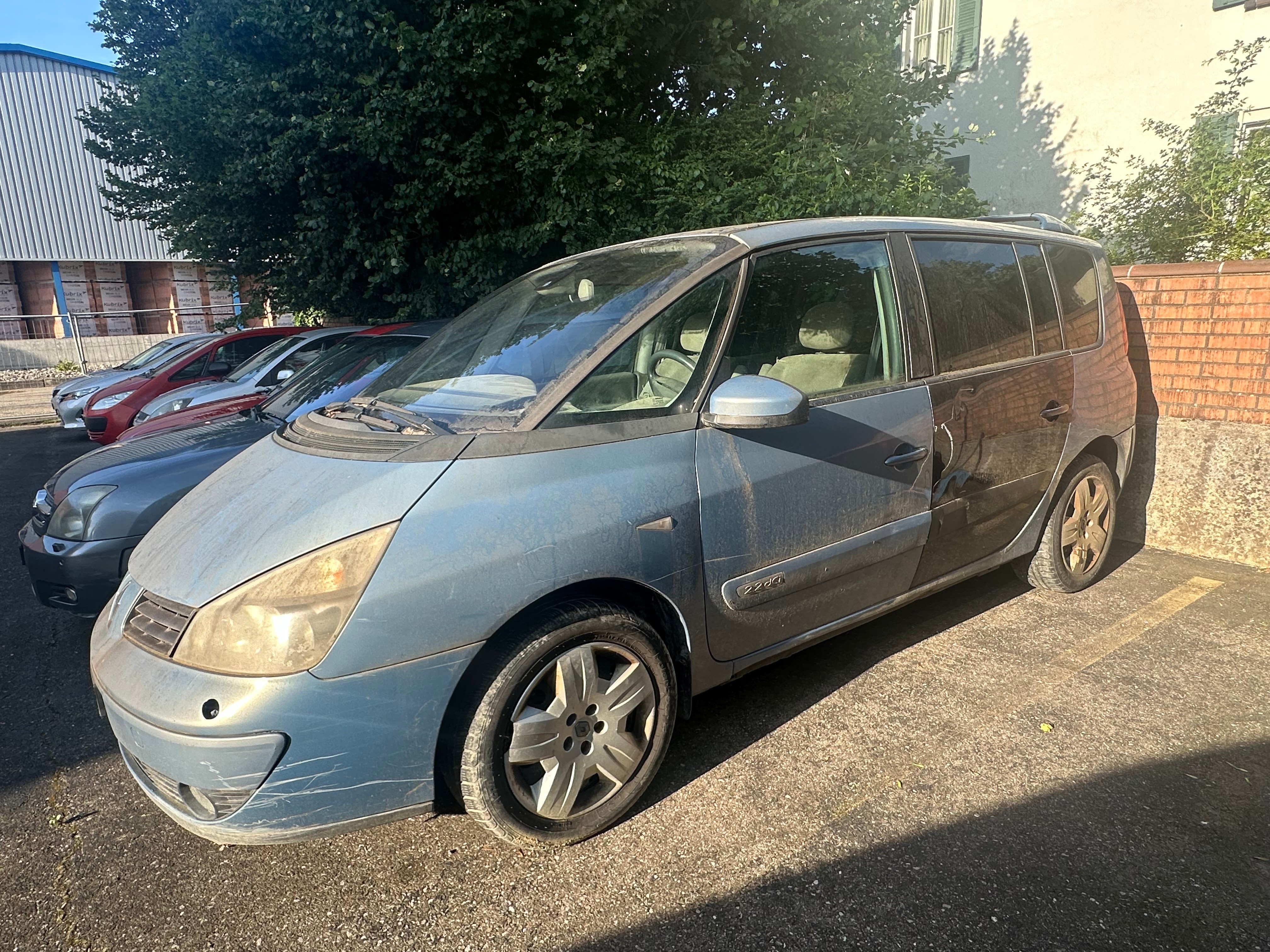 RENAULT Espace 2.2 dCi Authentique