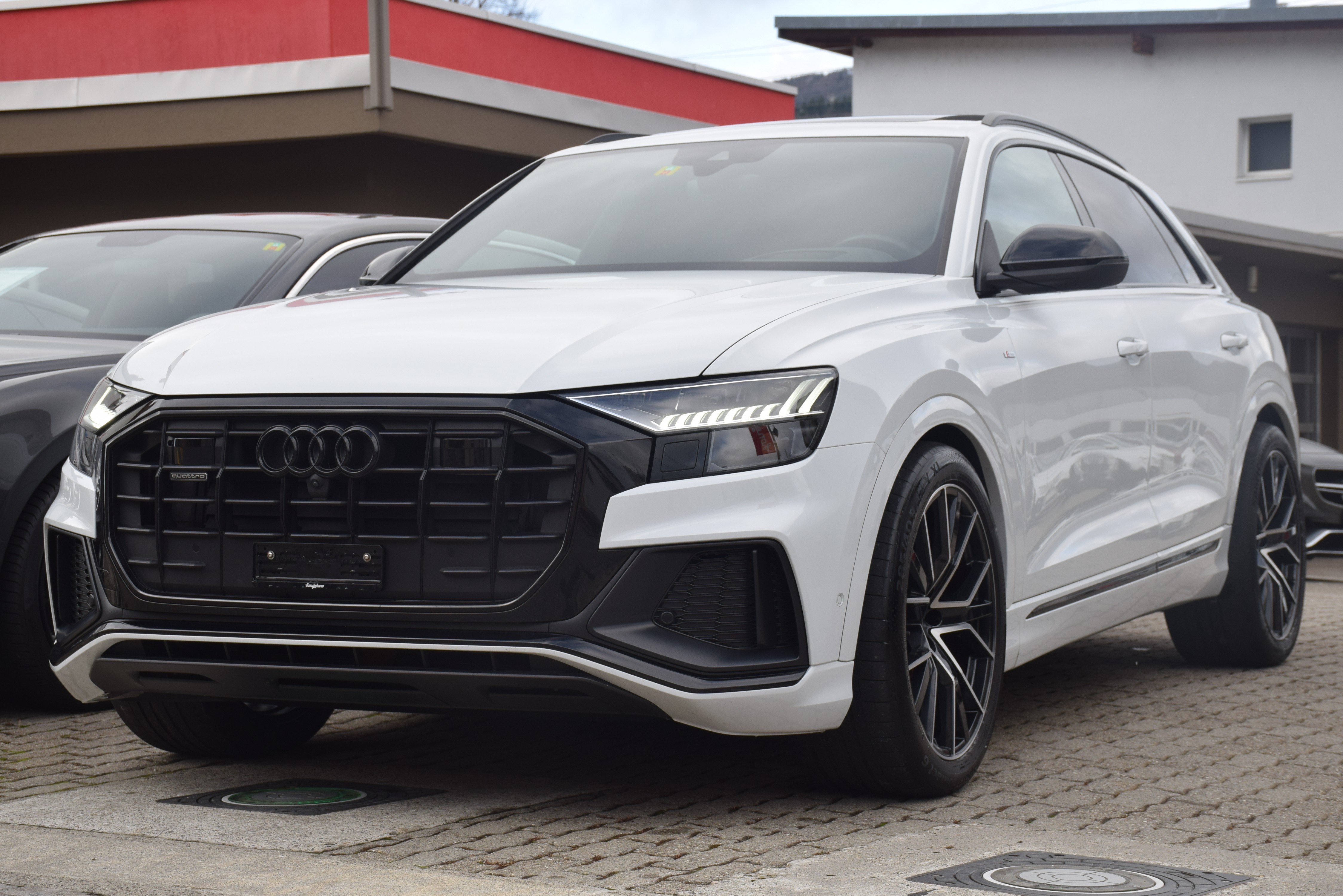 AUDI Q8 50 TDI Black Edition quattro tiptronic