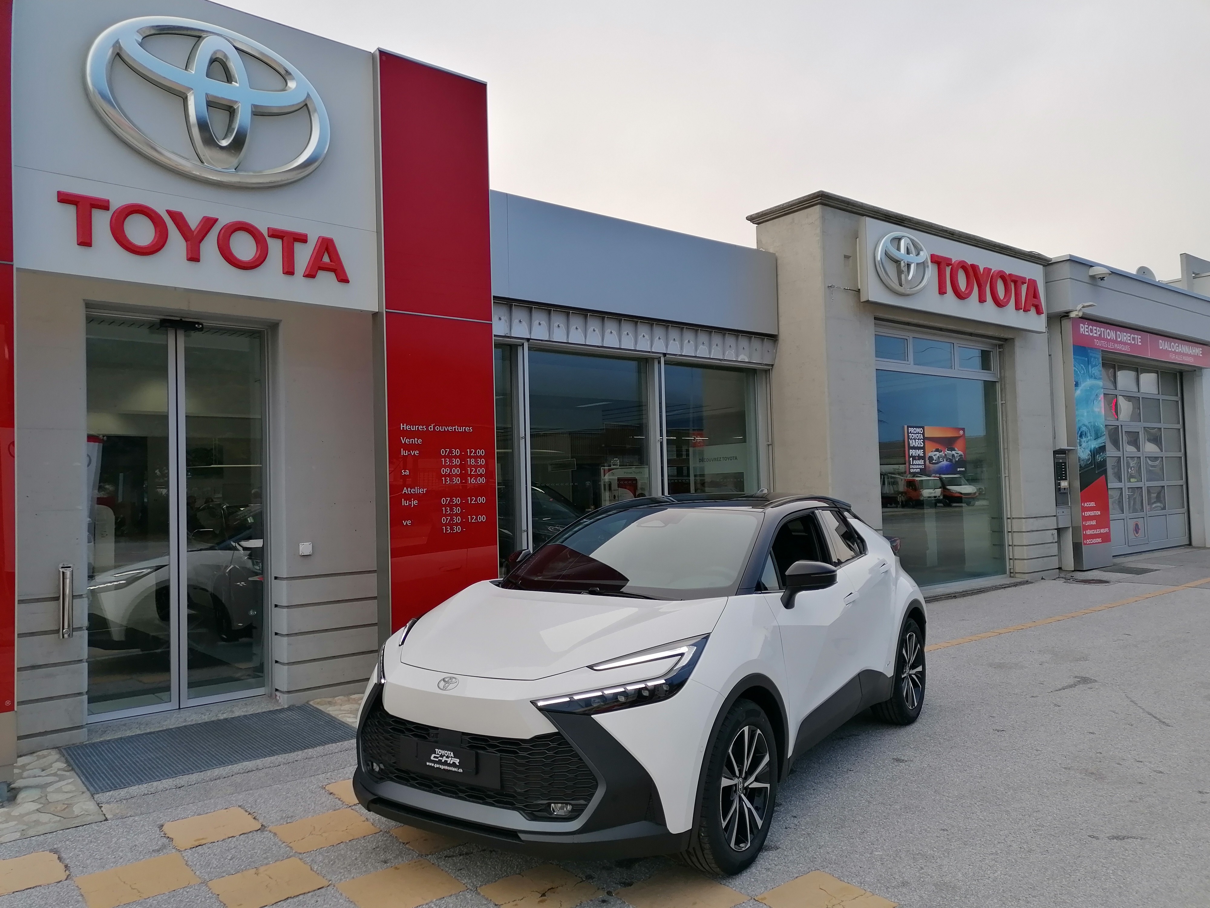 TOYOTA C-HR 2.0 HSD CVTTrend 4WD