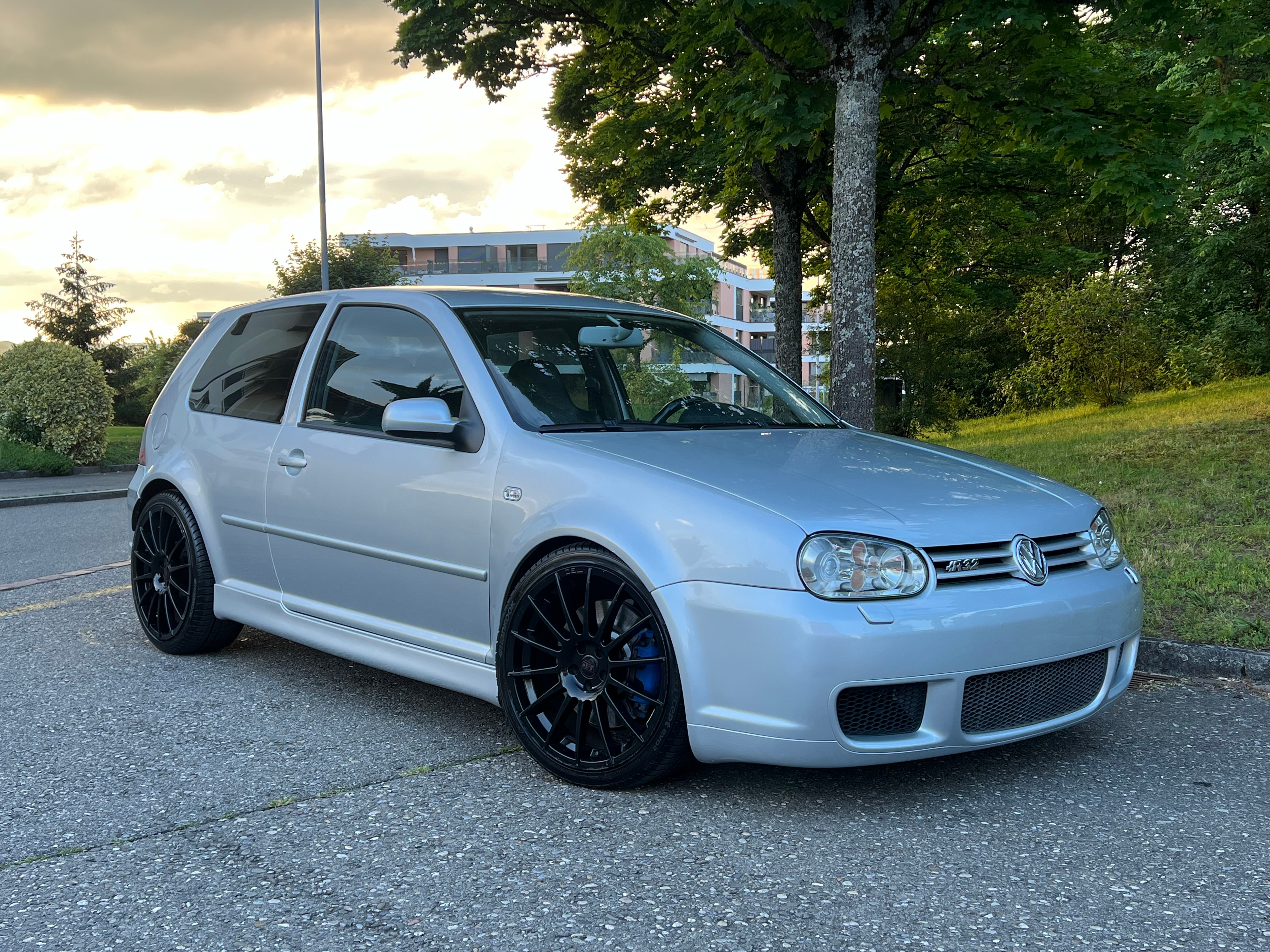 VW GOLF R32