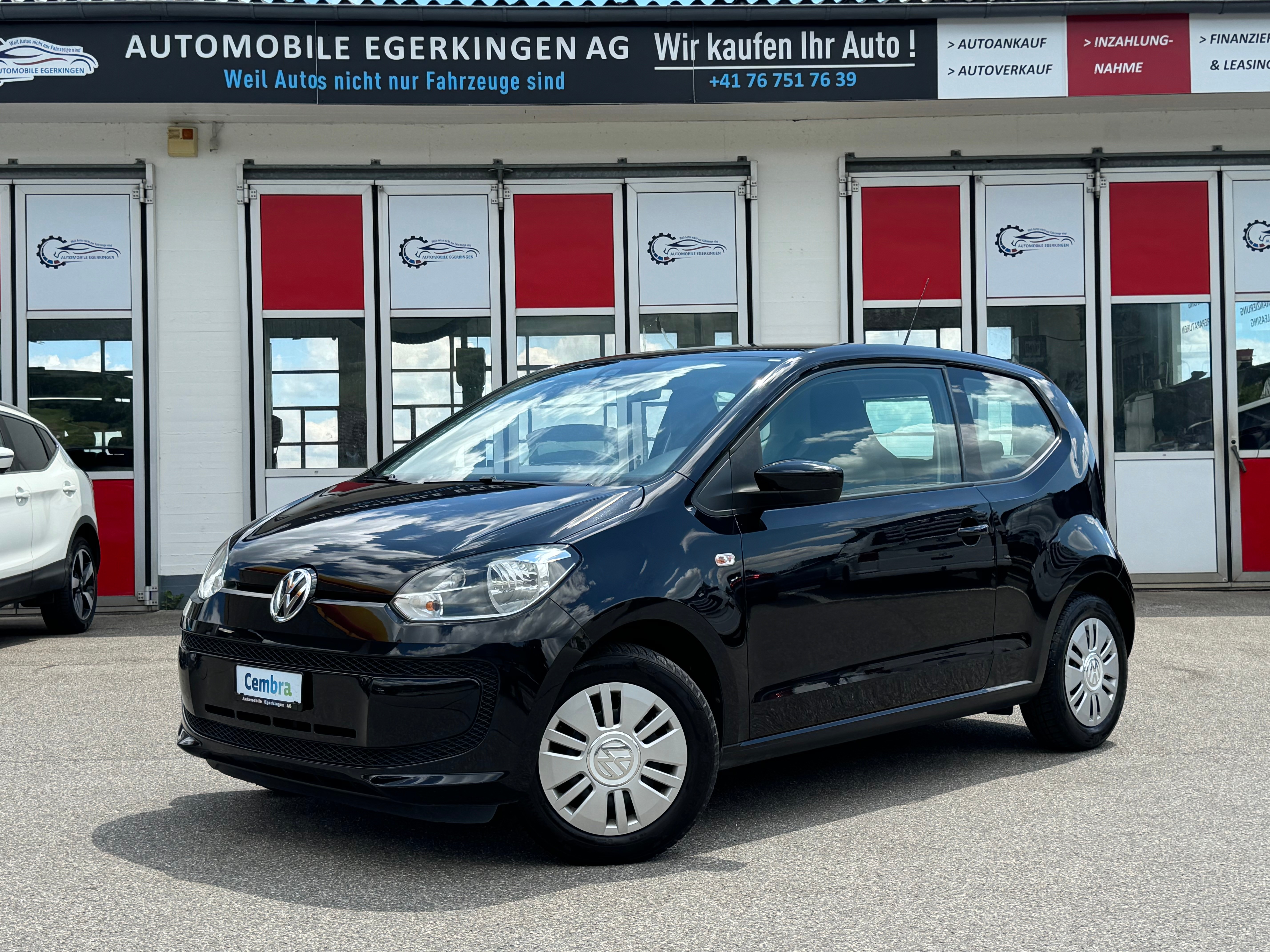 VW Up 1.0 day & night