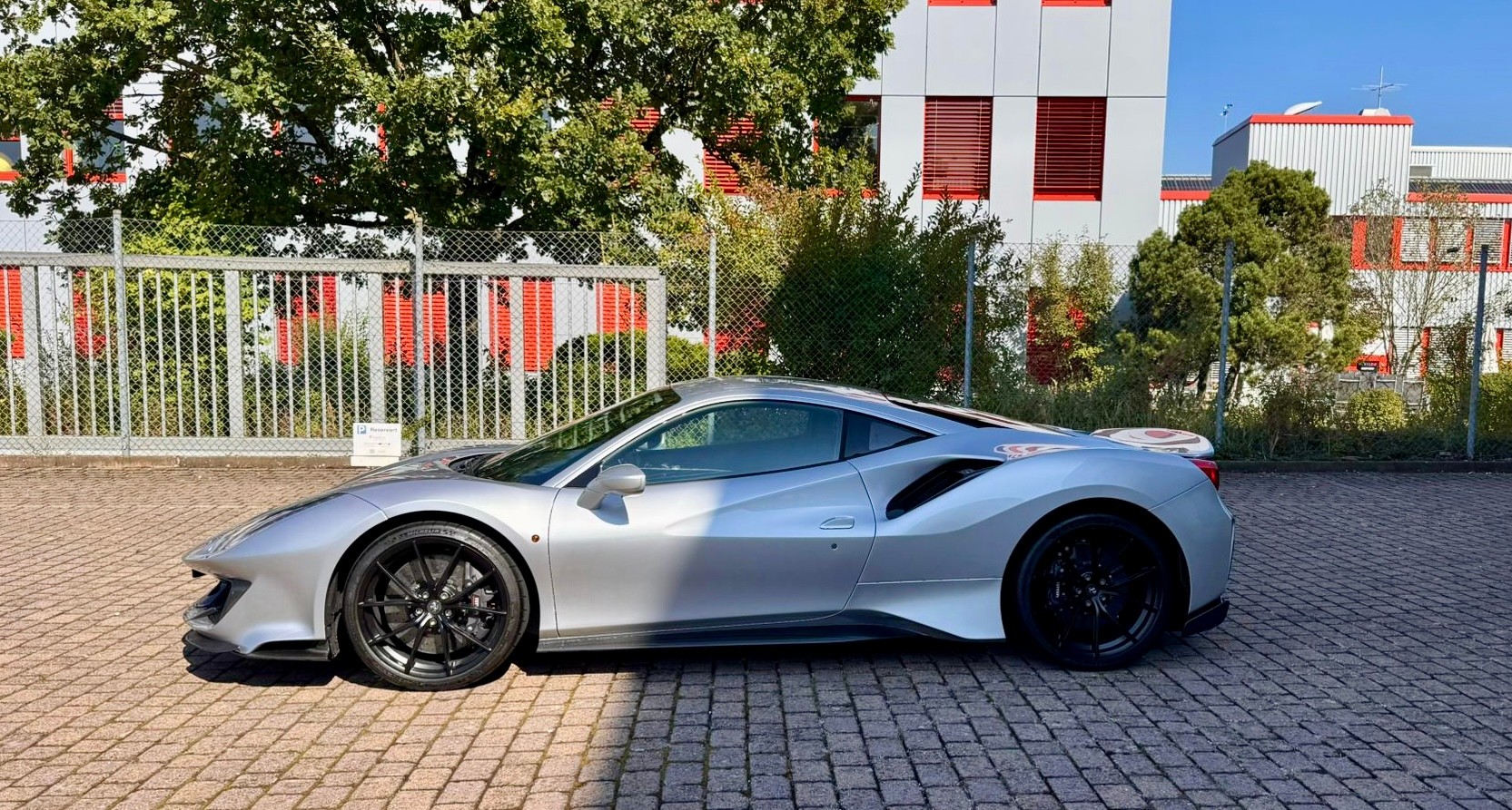 FERRARI 488 Pista 3.9 V8