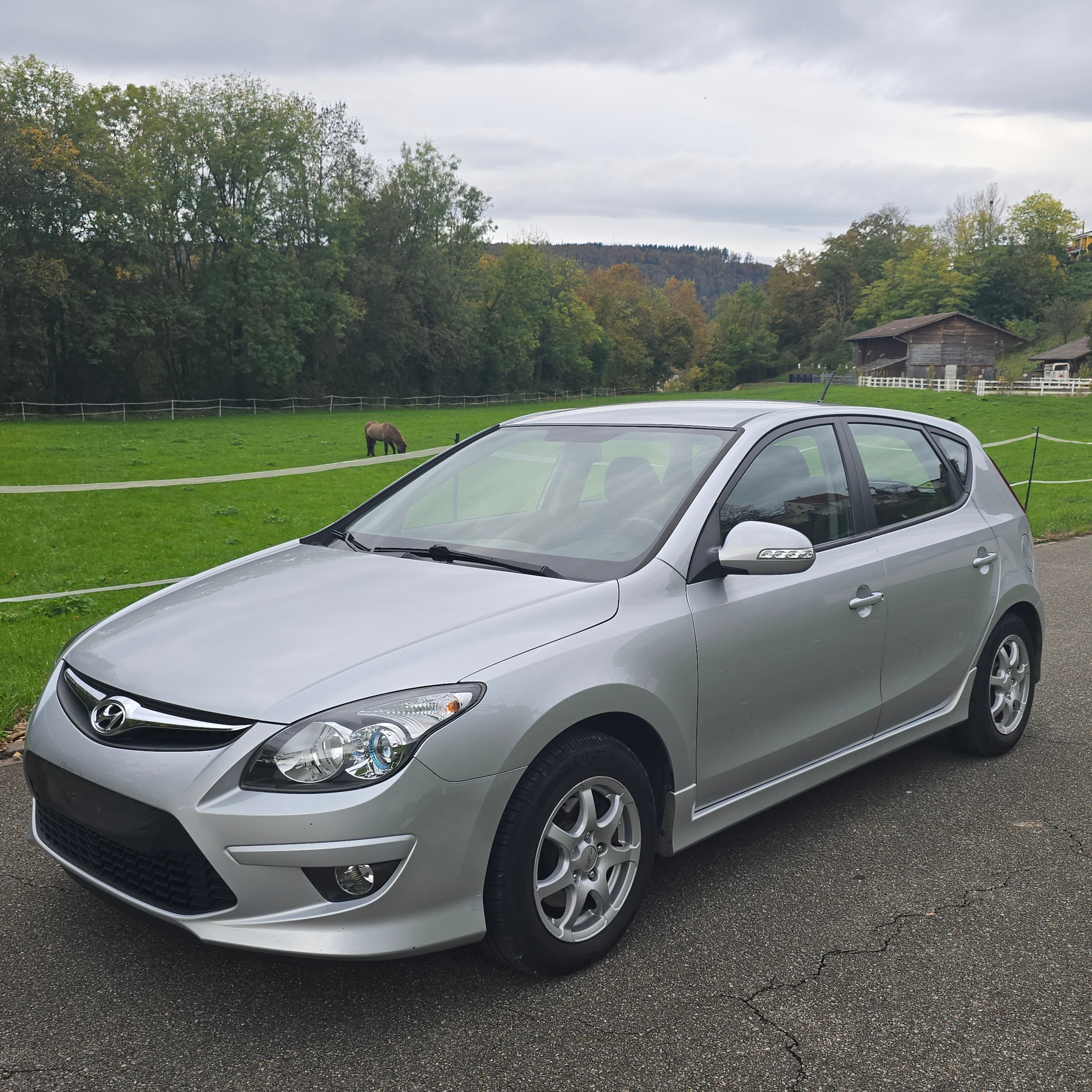 HYUNDAI i30 1.6 Swiss Plus Edition Automatic