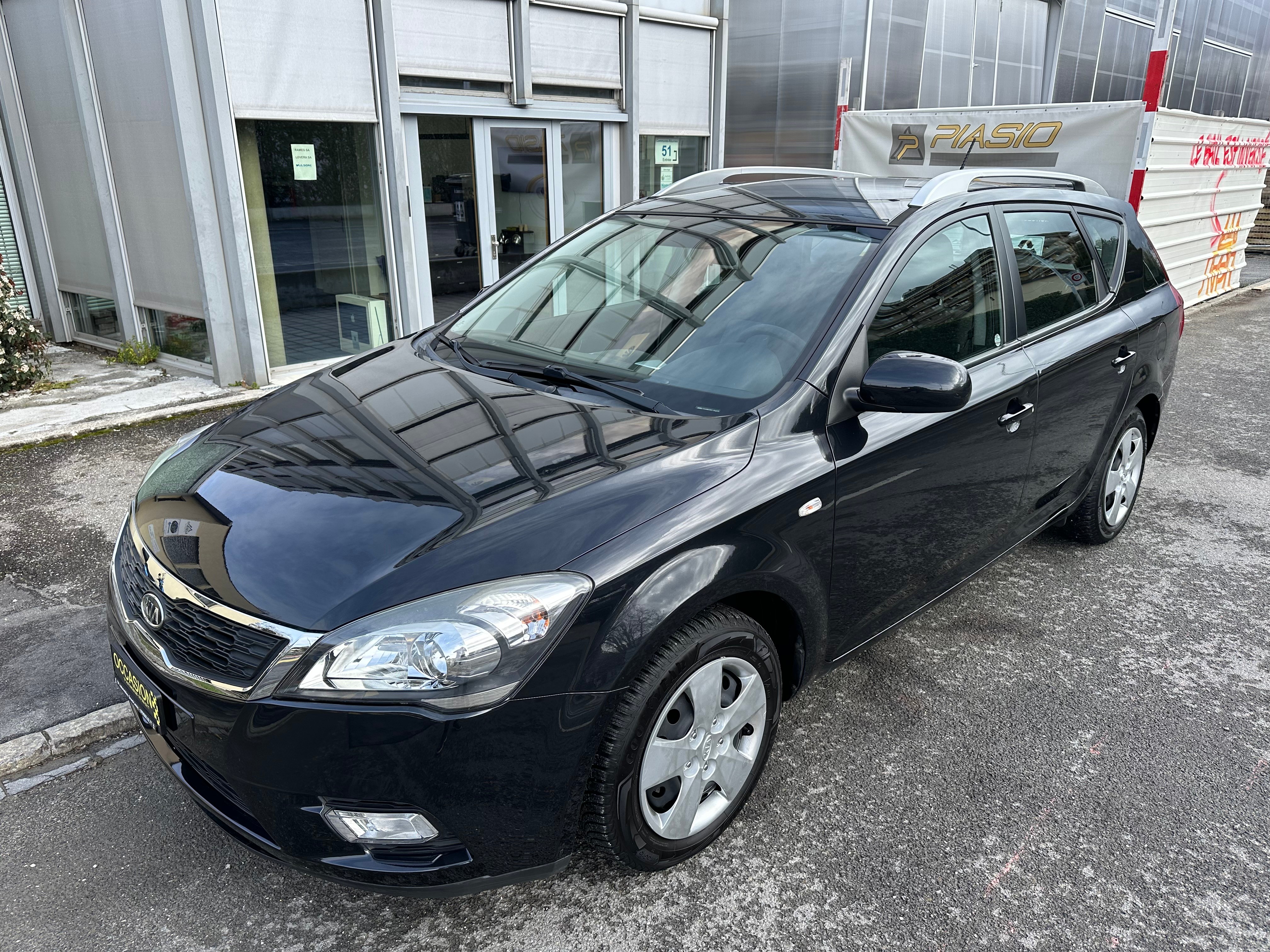 KIA Ceed Sporty Wagon 1.6 16V _seven Automatic