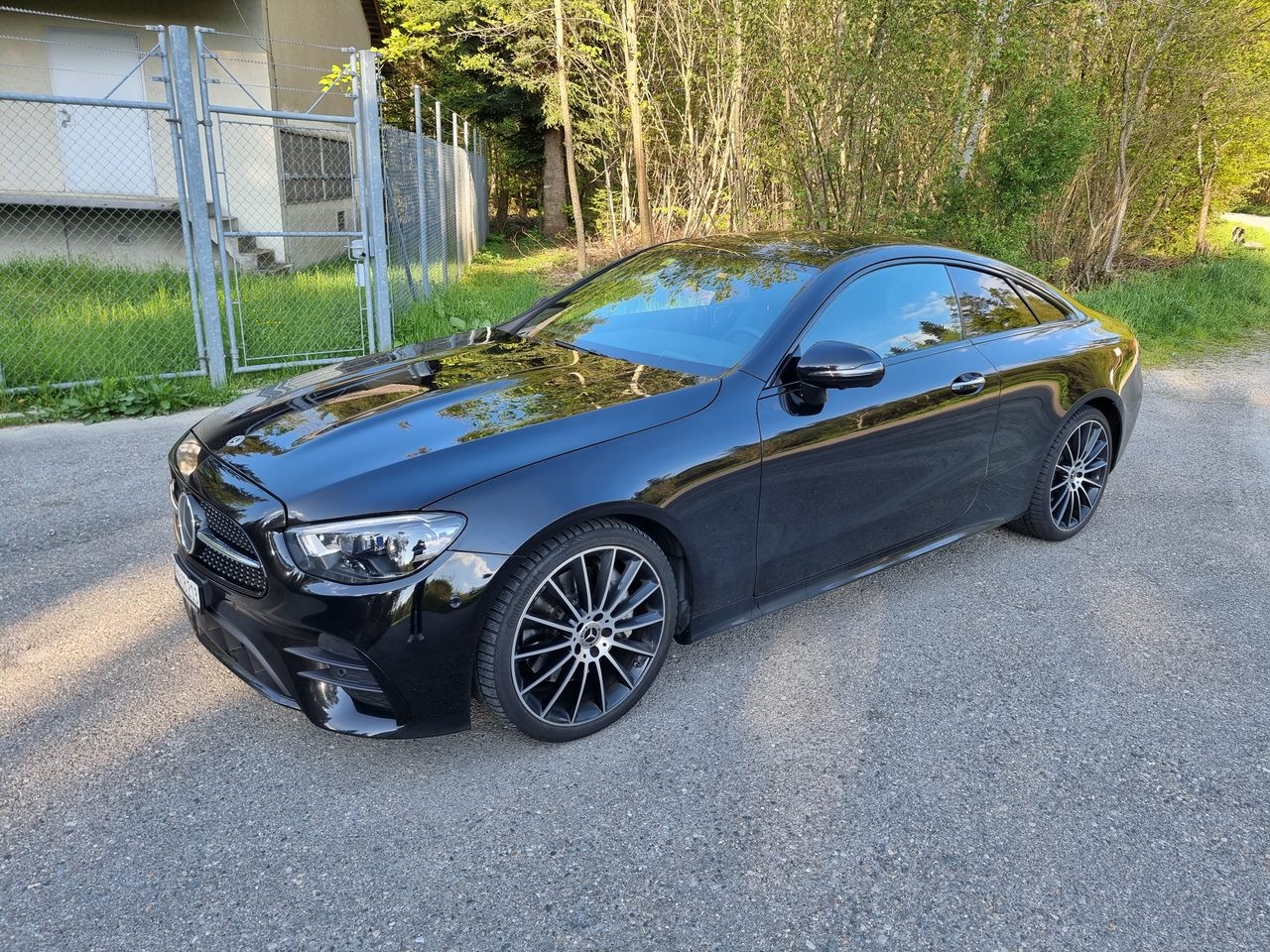 MERCEDES-BENZ E 300 Coupé AMG Line 9G-Tronic