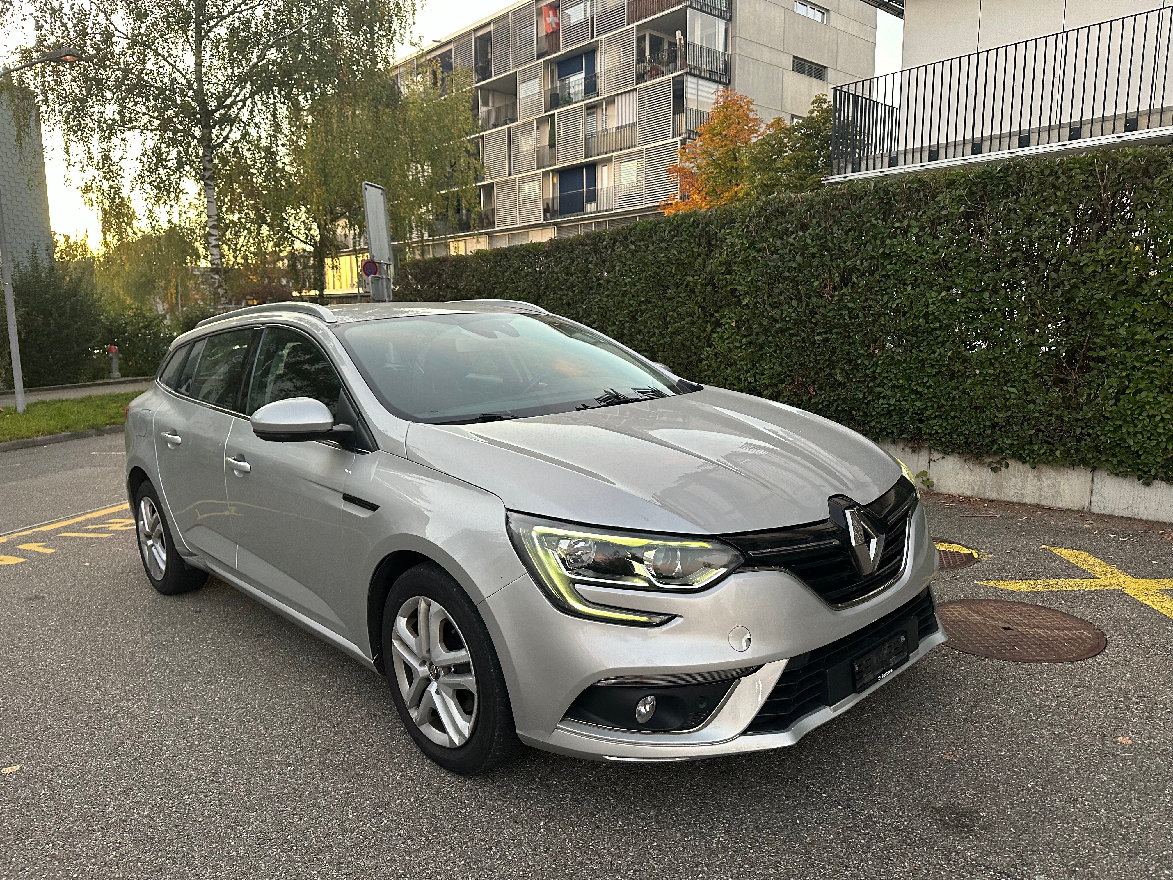 RENAULT Mégane Grandtour 1.5 dCi Bose EDC