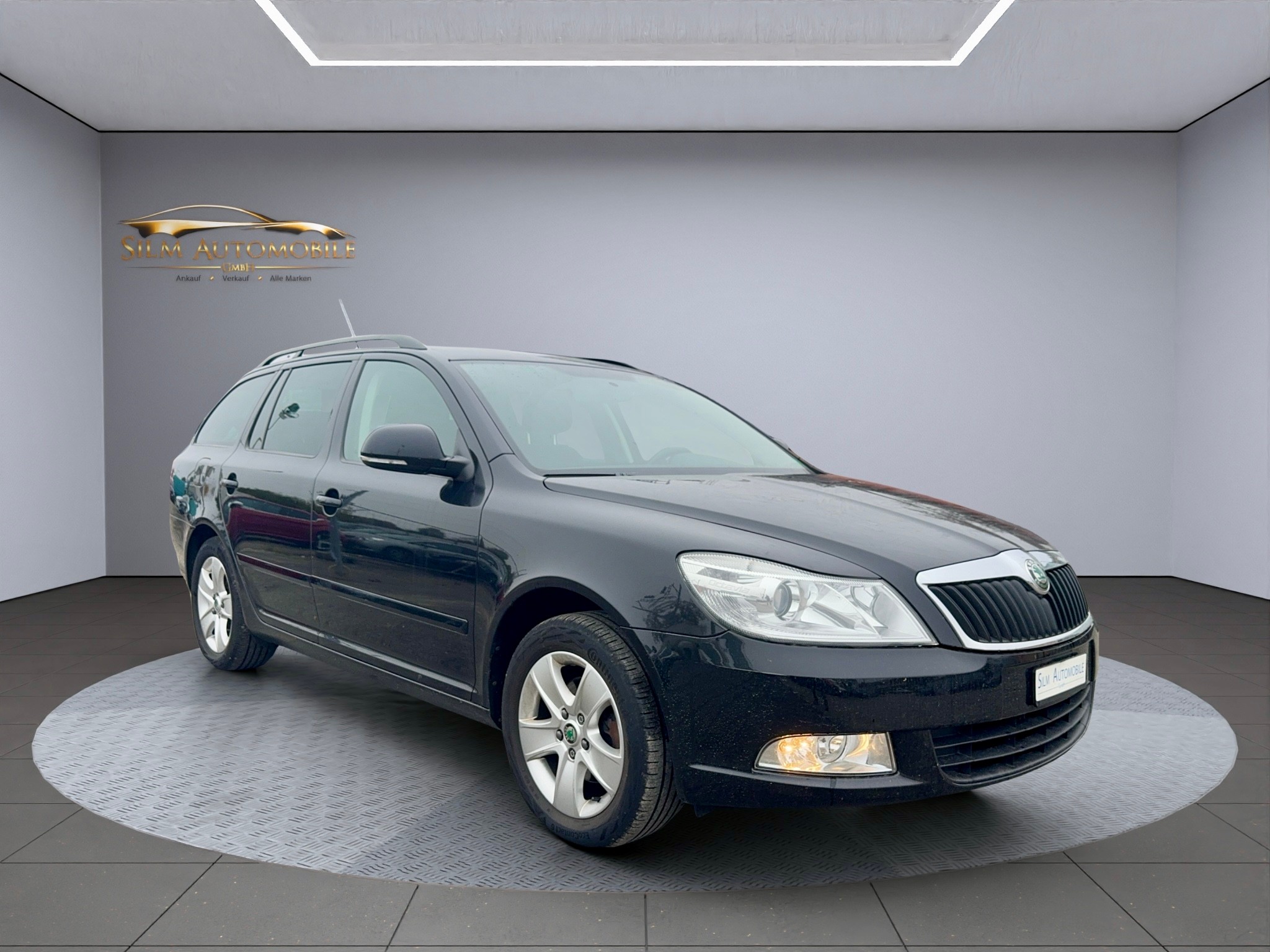 SKODA Octavia Combi 1.8 TSI Stöckli 4x4