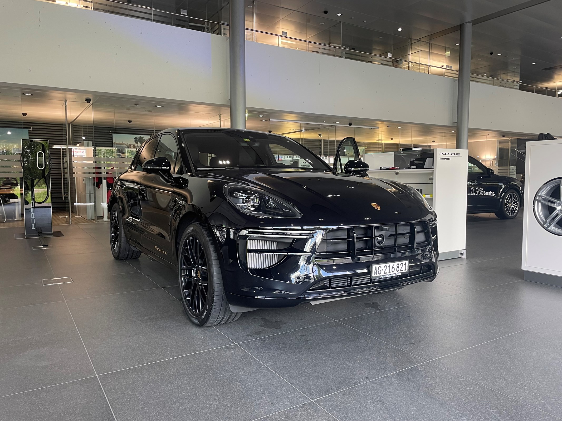 PORSCHE Macan Turbo PDK