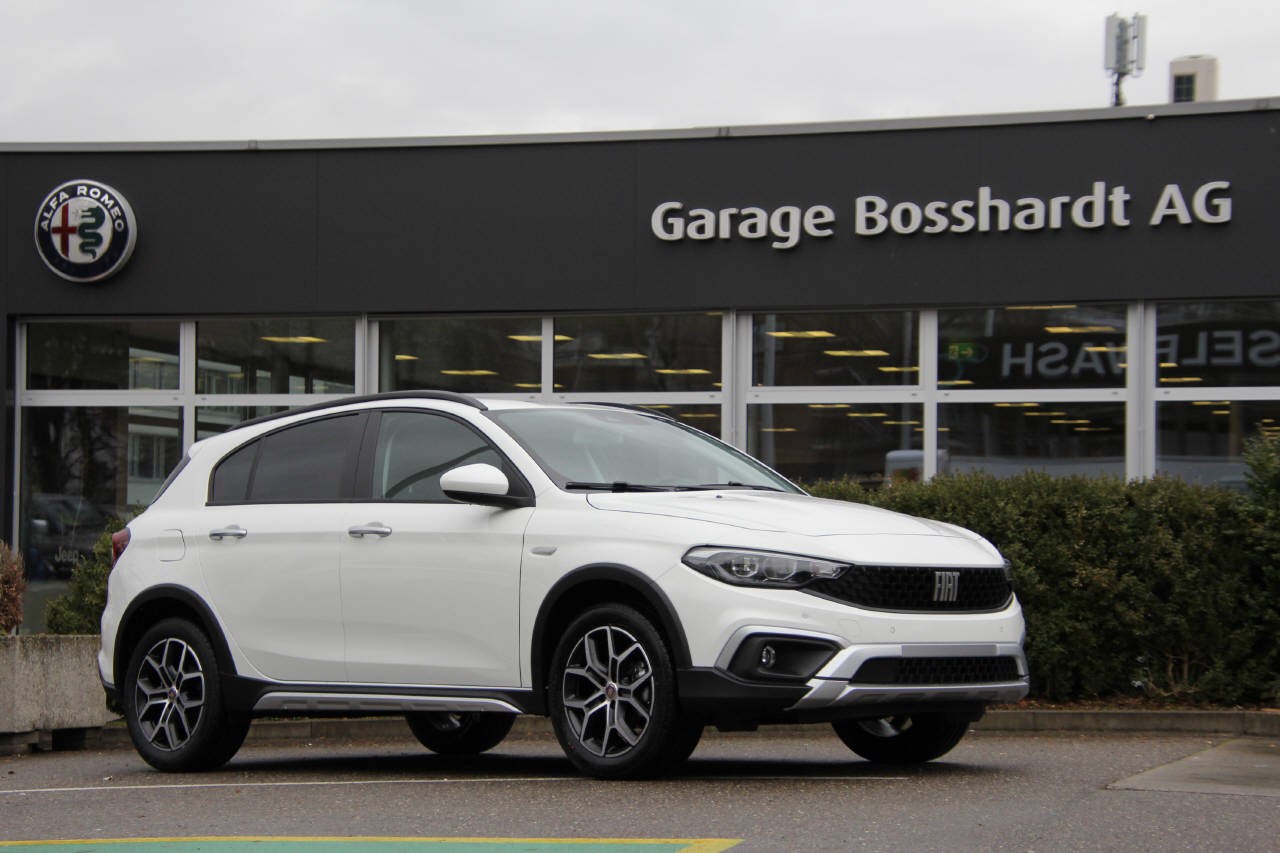 FIAT Tipo 1.5 Hybrid Swiss Cross