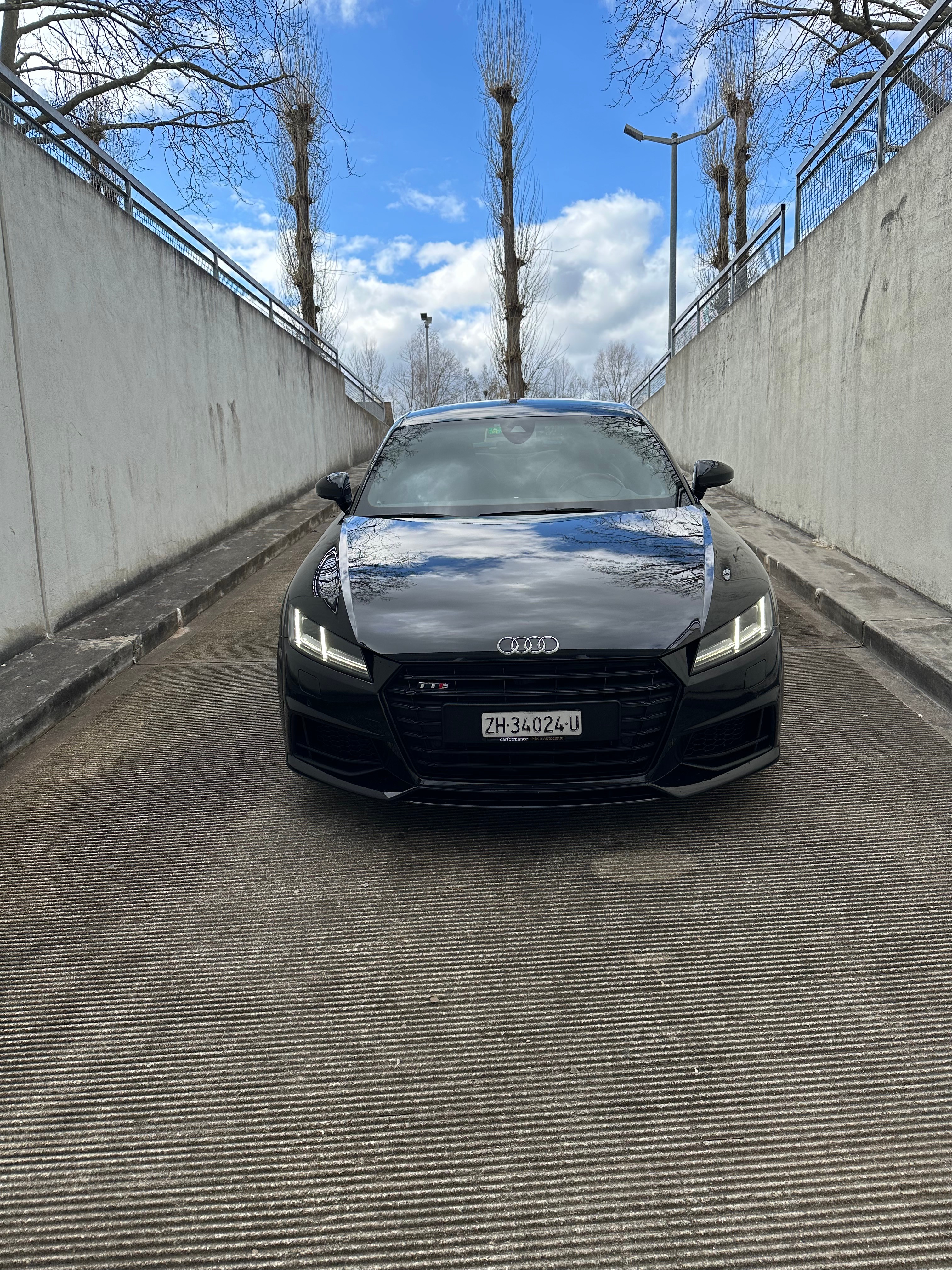 AUDI TTS Coupé 2.0 TFSI quattro S-tronic