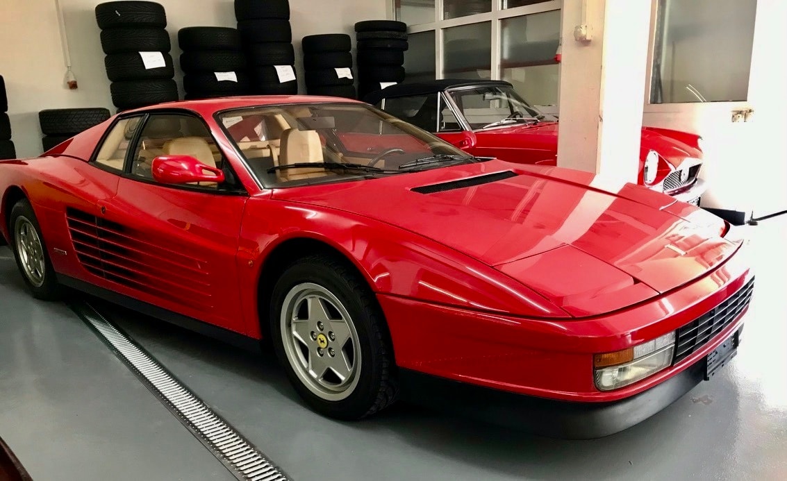 FERRARI Testarossa