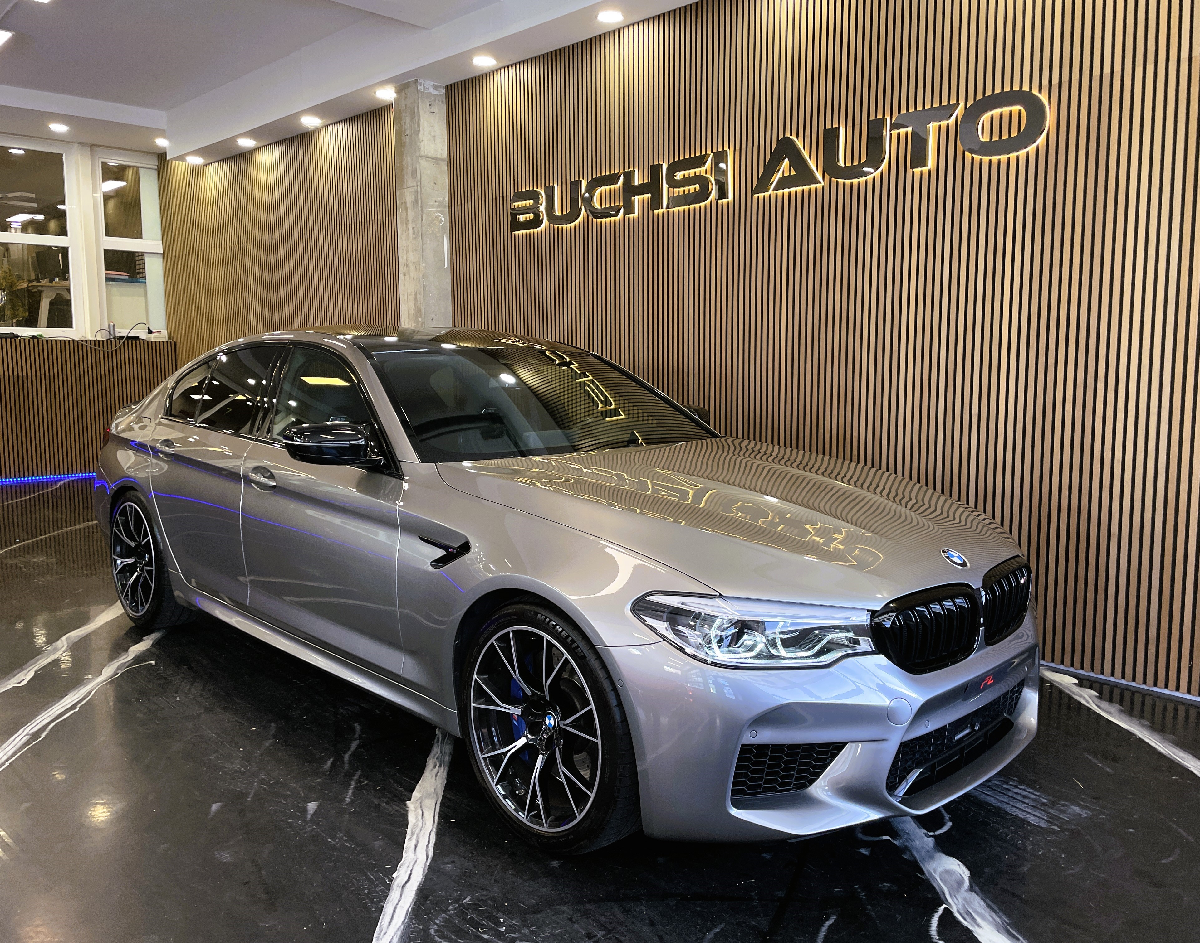 BMW M5 xDrive Competition Drivelogic