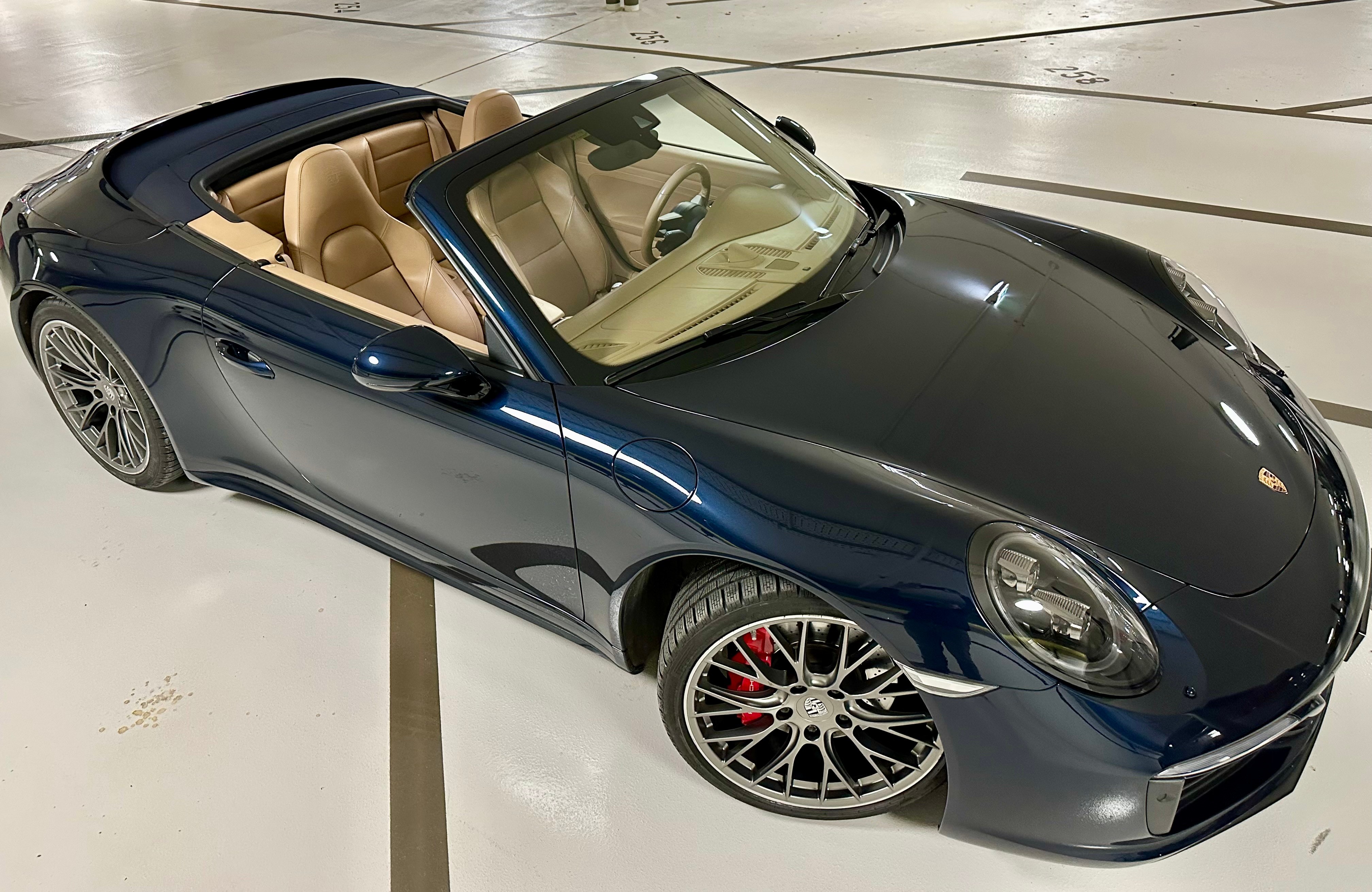 PORSCHE 911 Carrera 4S Cabrio