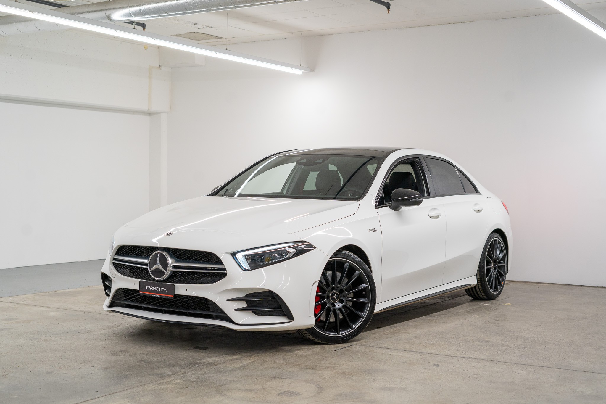 MERCEDES-BENZ A 35 AMG 4matic Limousine